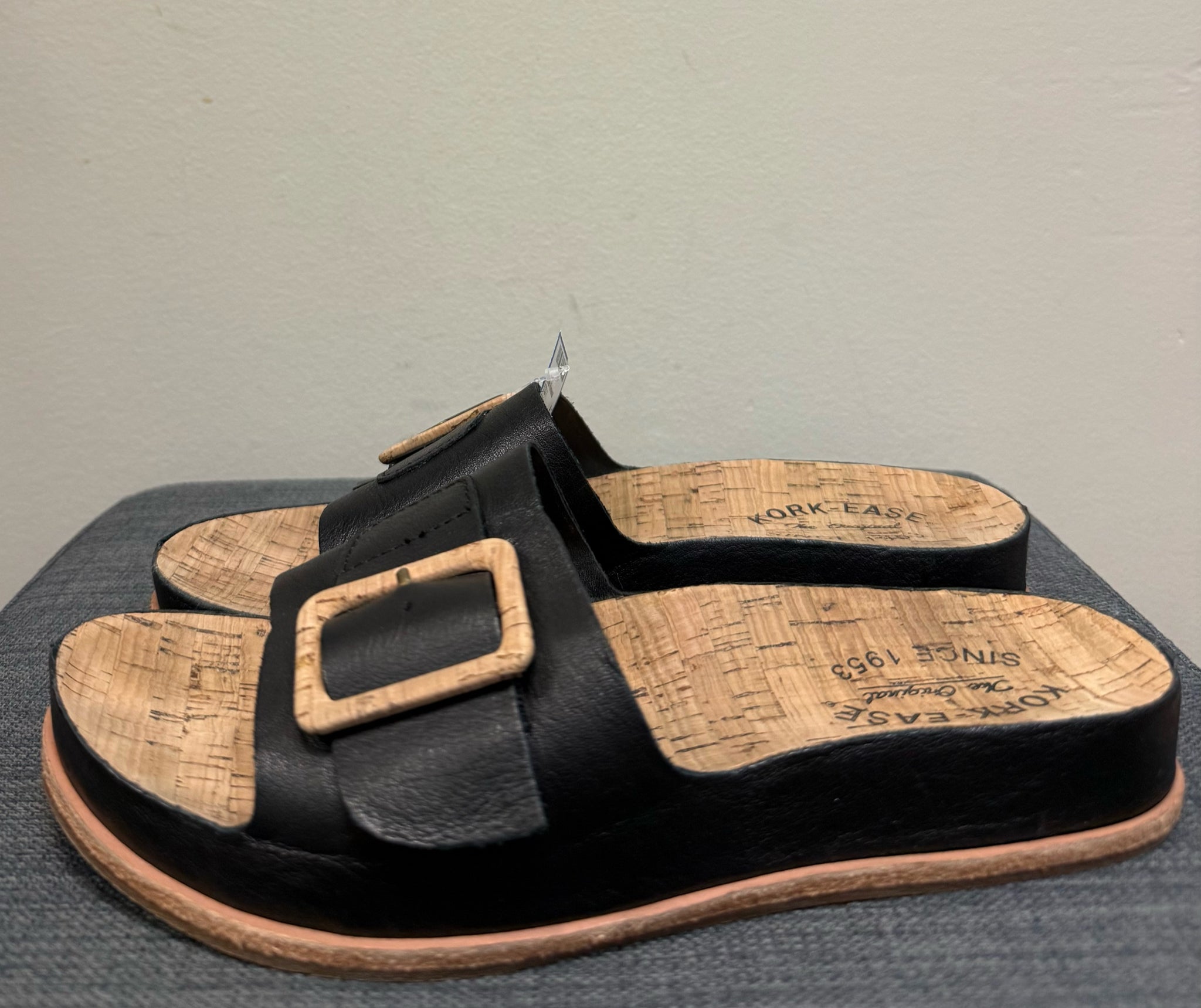 7 KORKS Black Sandals