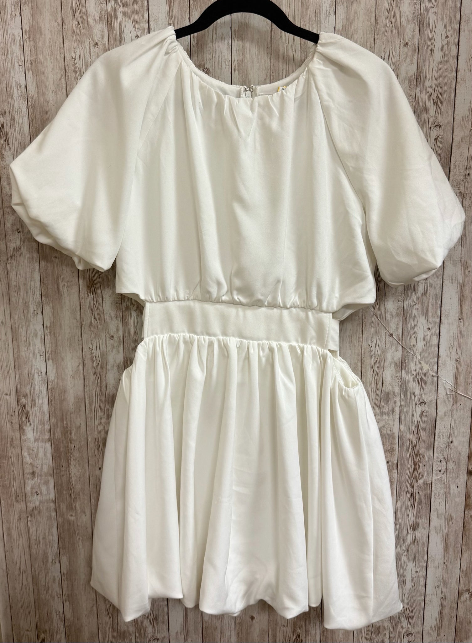 Size L TCEC White Dress
