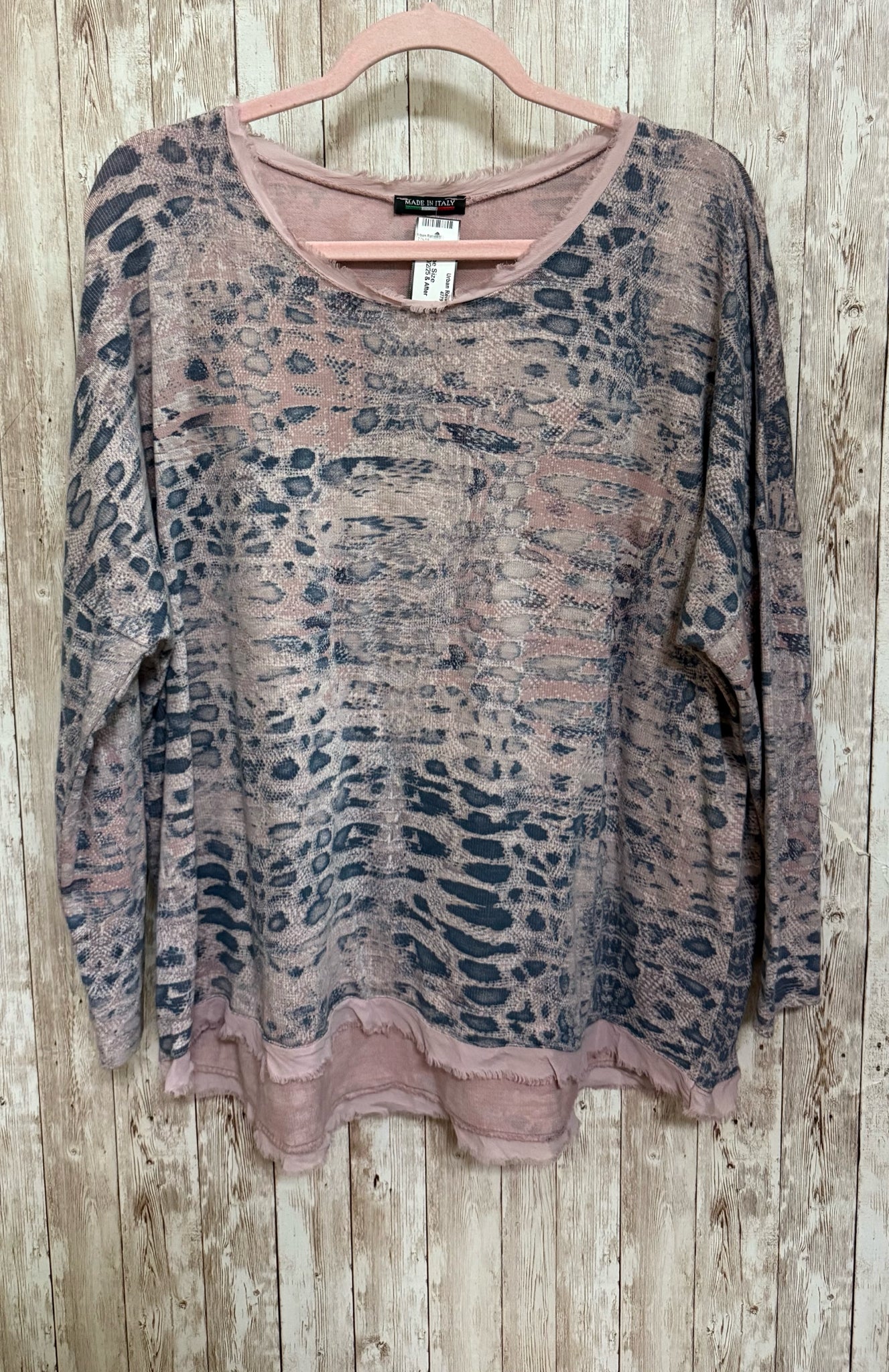 MADE IN ITALY Size One Size MAUVE AND GRAY ANIMAL PRINT Top