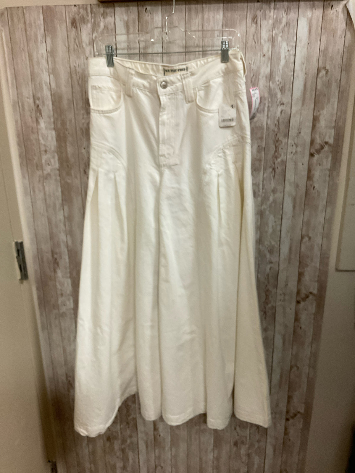 Size 6 WE THE FREE OFF WHITE Pants