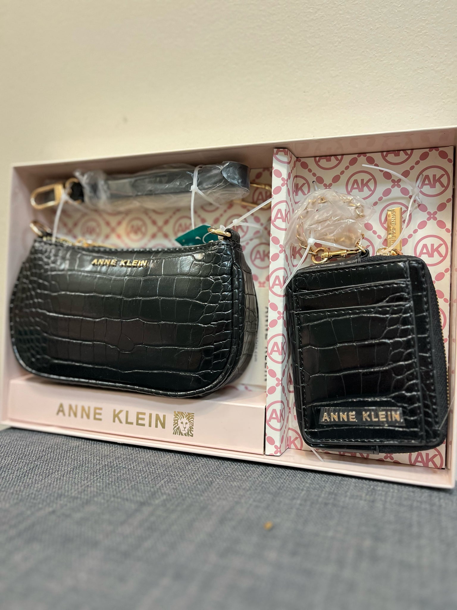 ANNE KLEIN Purse