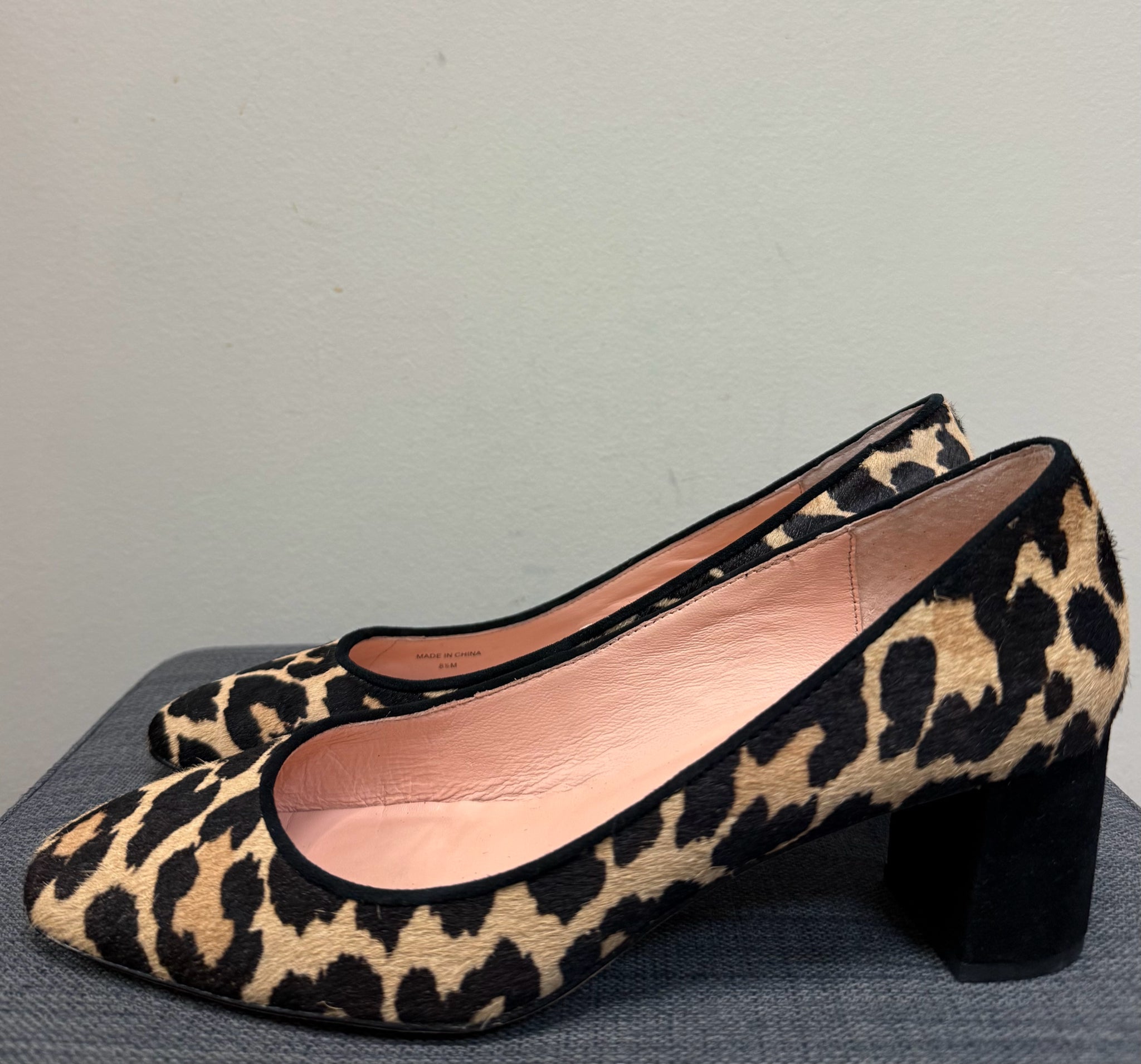 8.5 KATE SPADE TAN ANIMAL SHOES