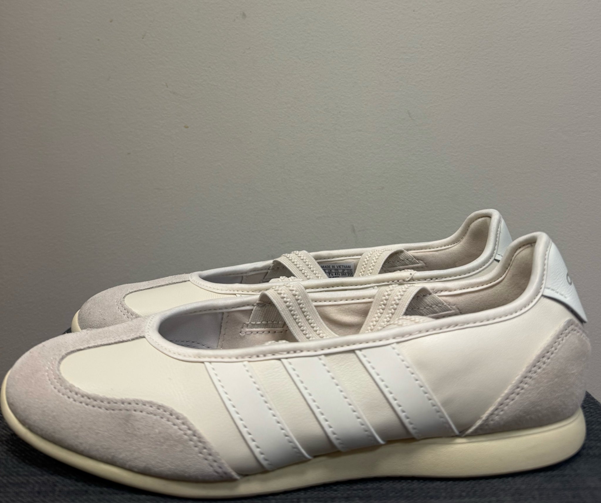 9 ADIDAS Cream Sneakers