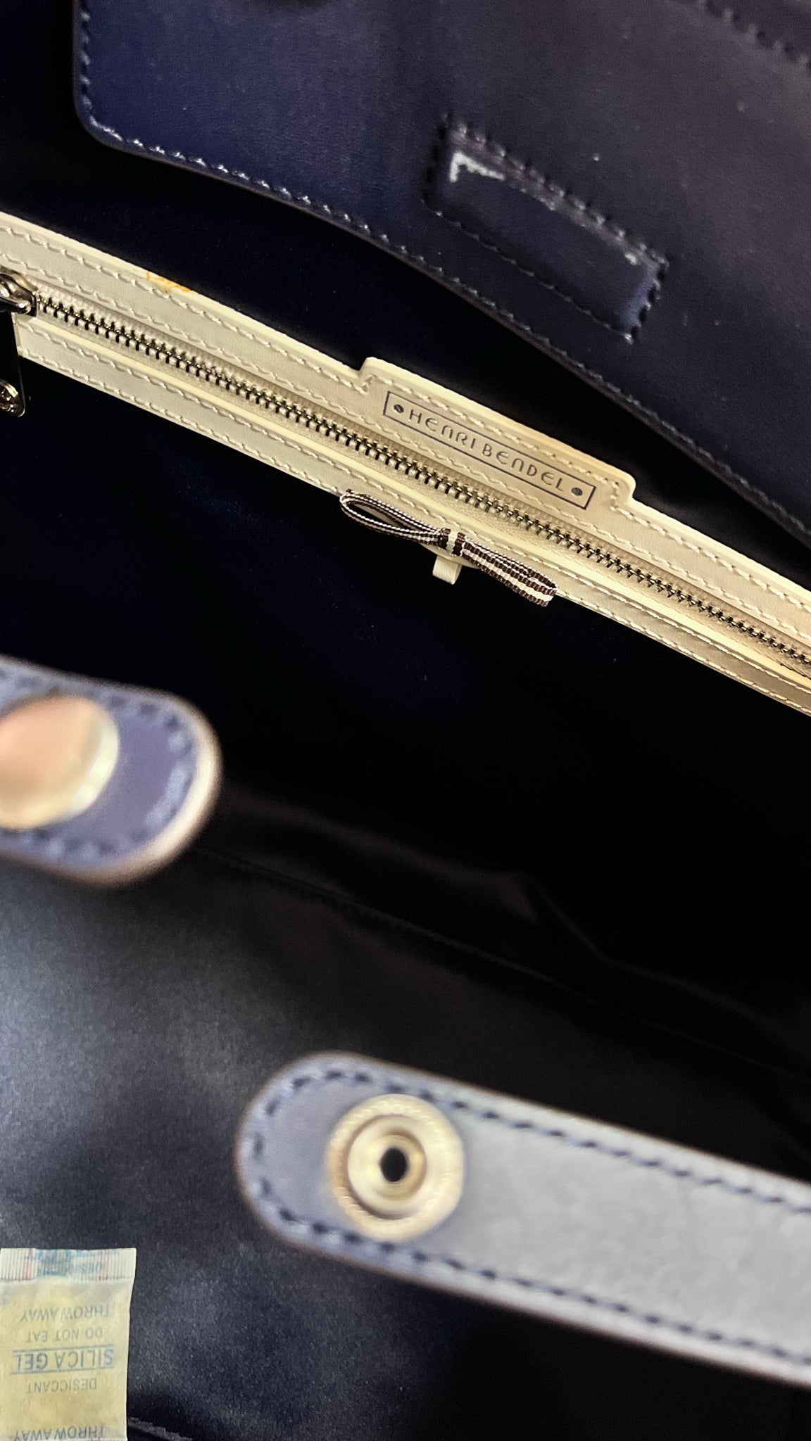 HENRI BENDEL Purse