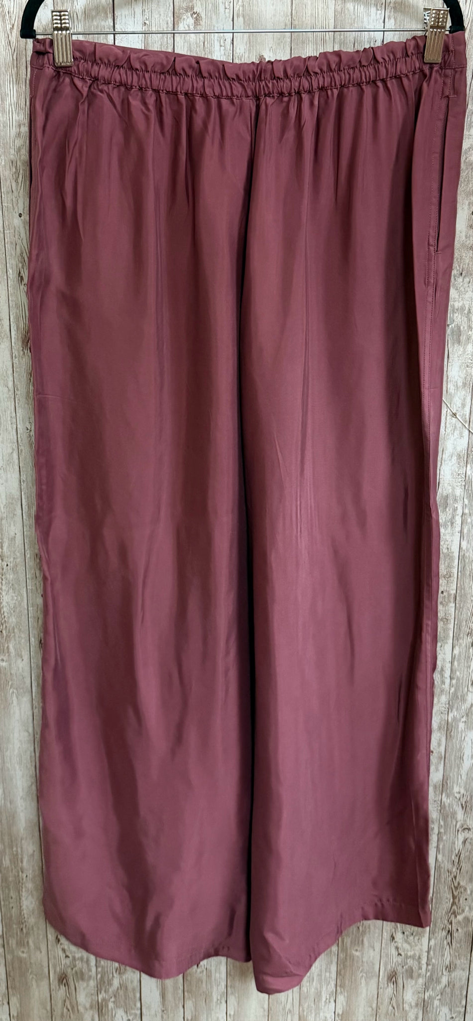 Size L/XL ATHLETA ROSE 2 PC PANT SET