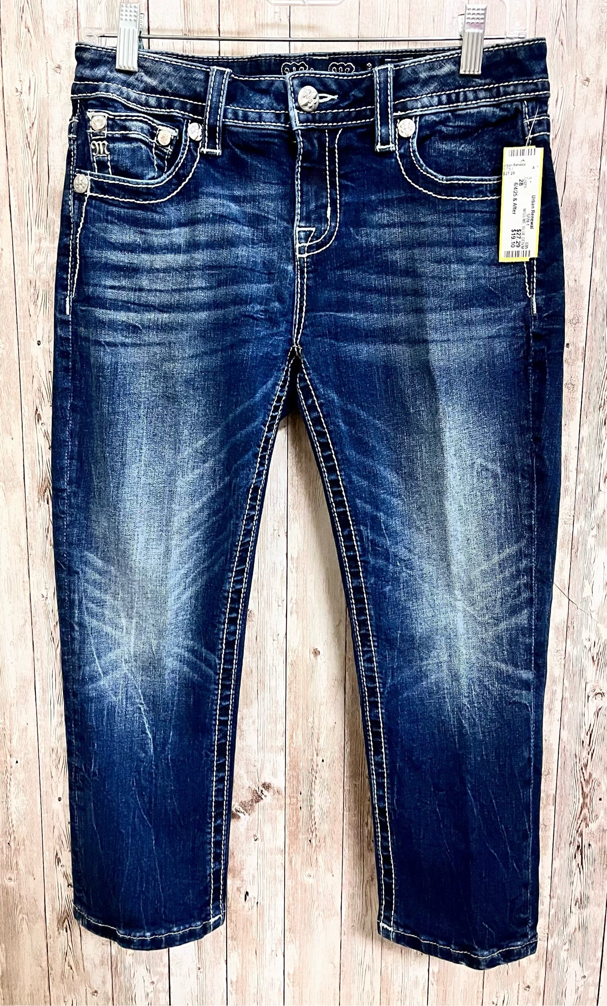 MISS ME Size 28 BLUE DENIM Capris