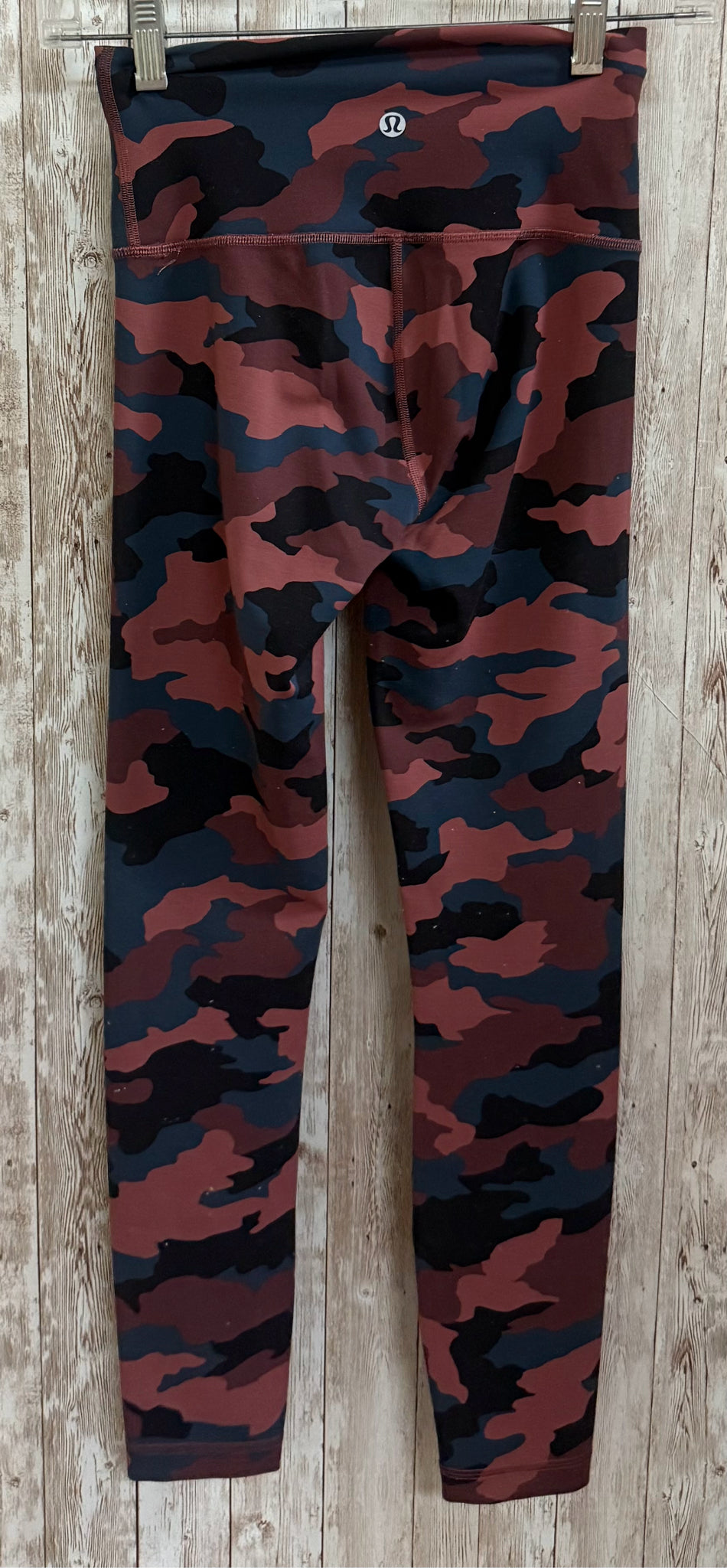 Size XS LULULEMON CAMO Leggings