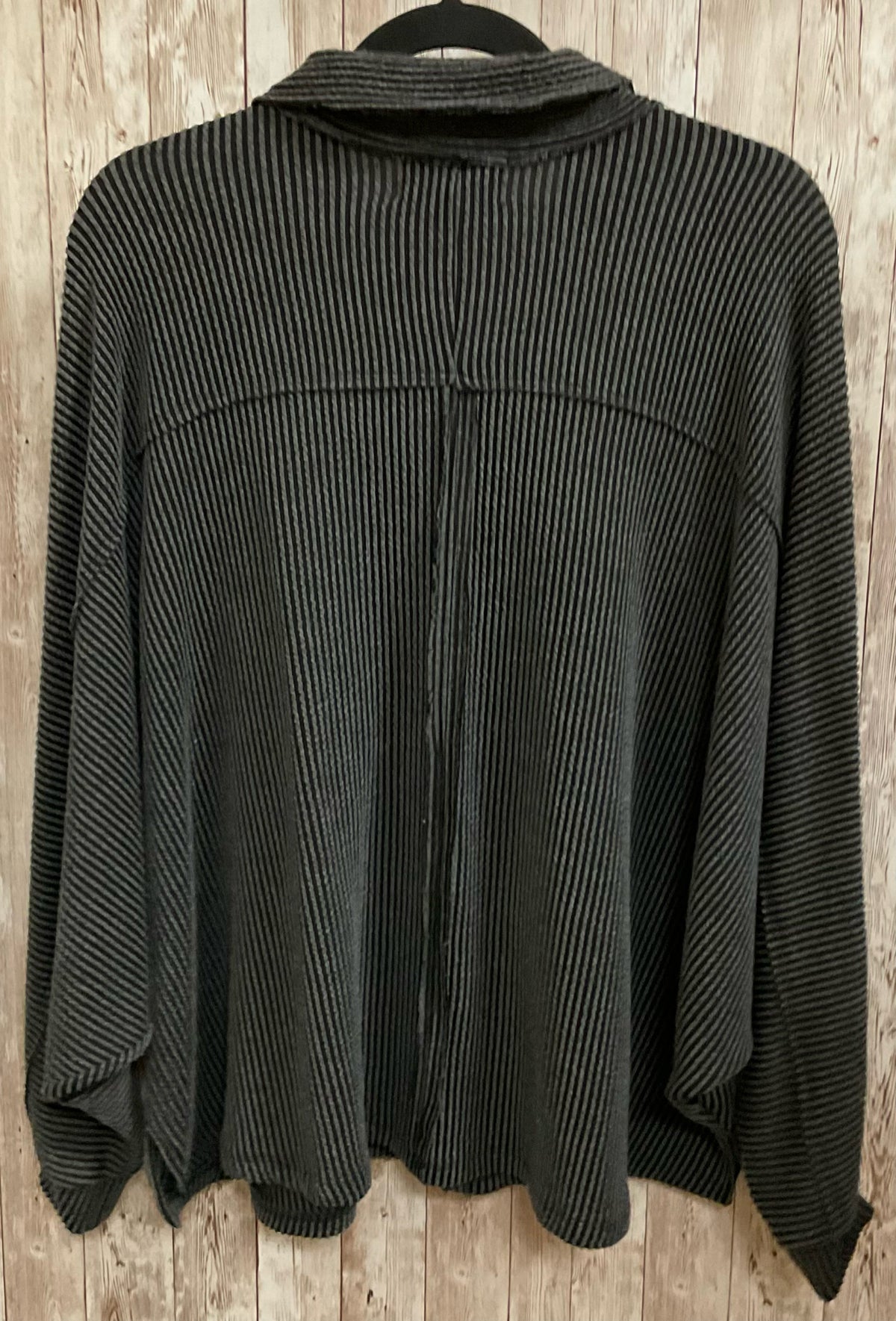 Size L BUCKETLIST Charcoal Top