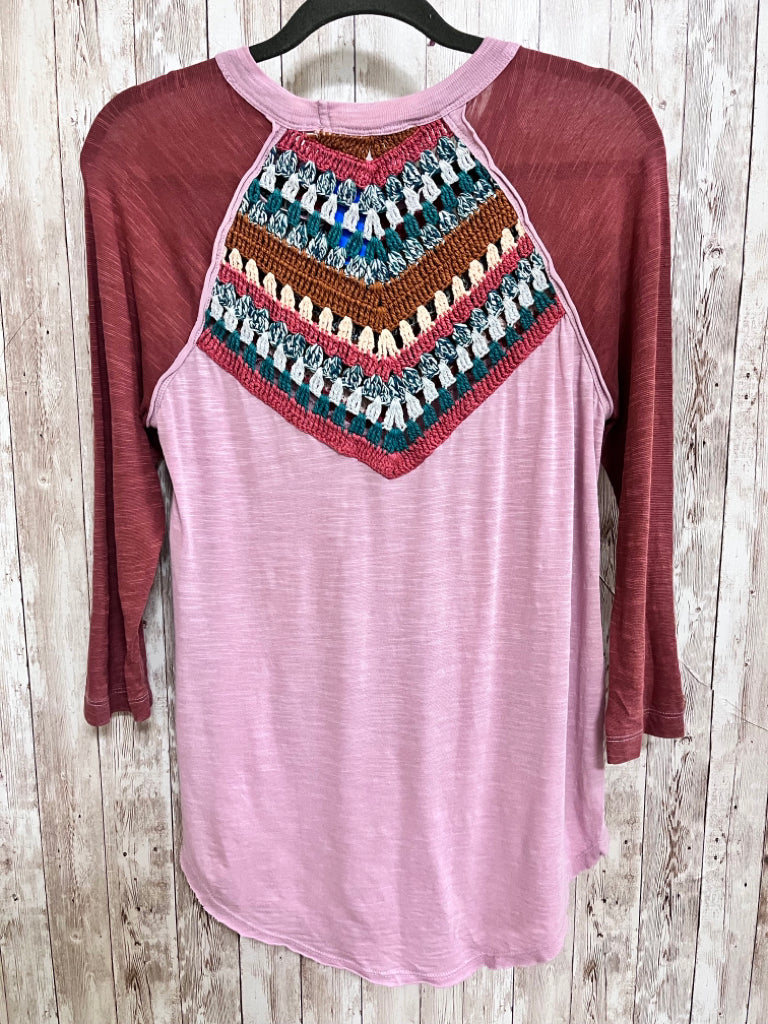 WE THE FREE Size S PINK AND BROWN Top