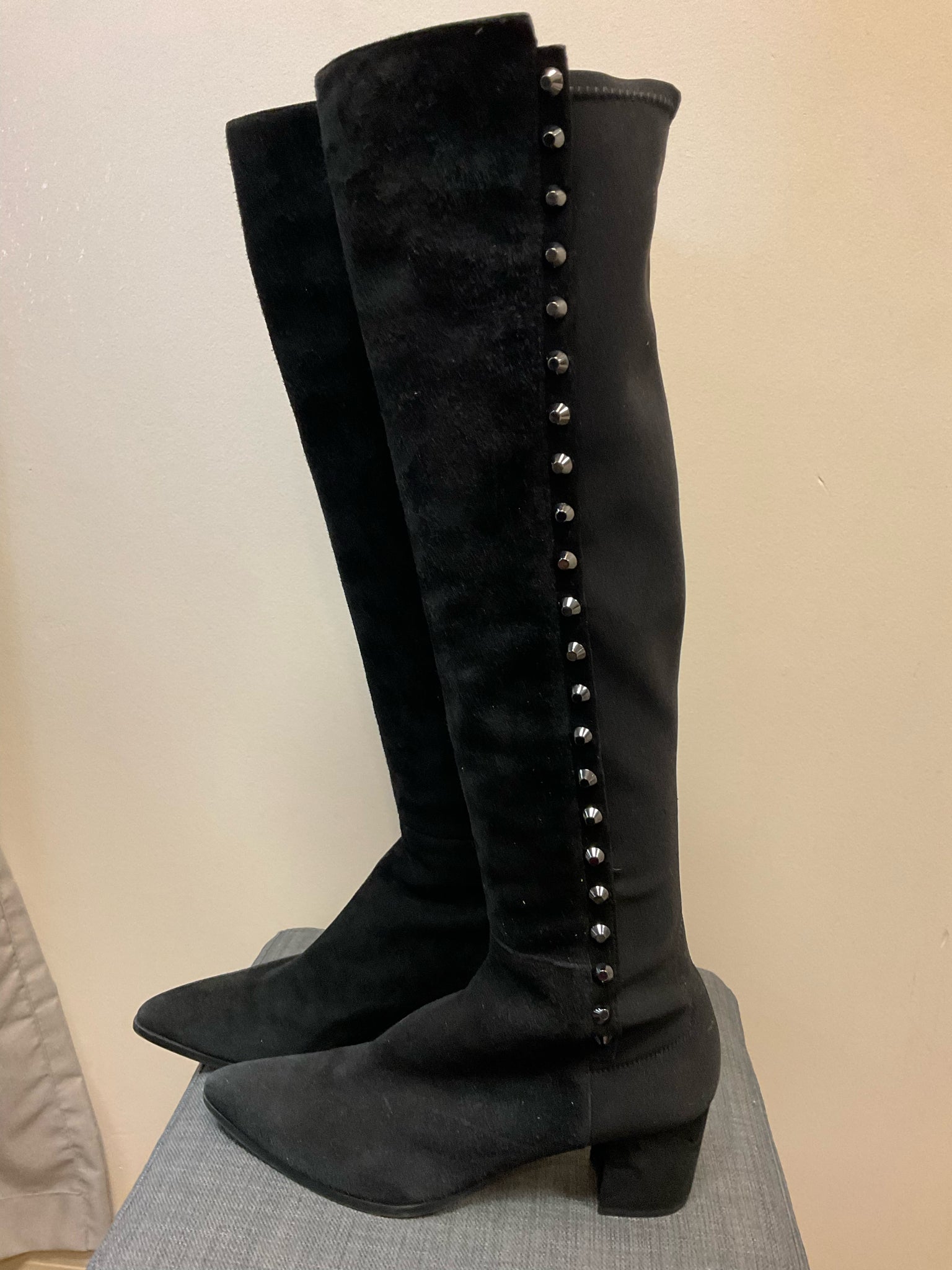 9.5 STUART WEITZMAN Black Boots