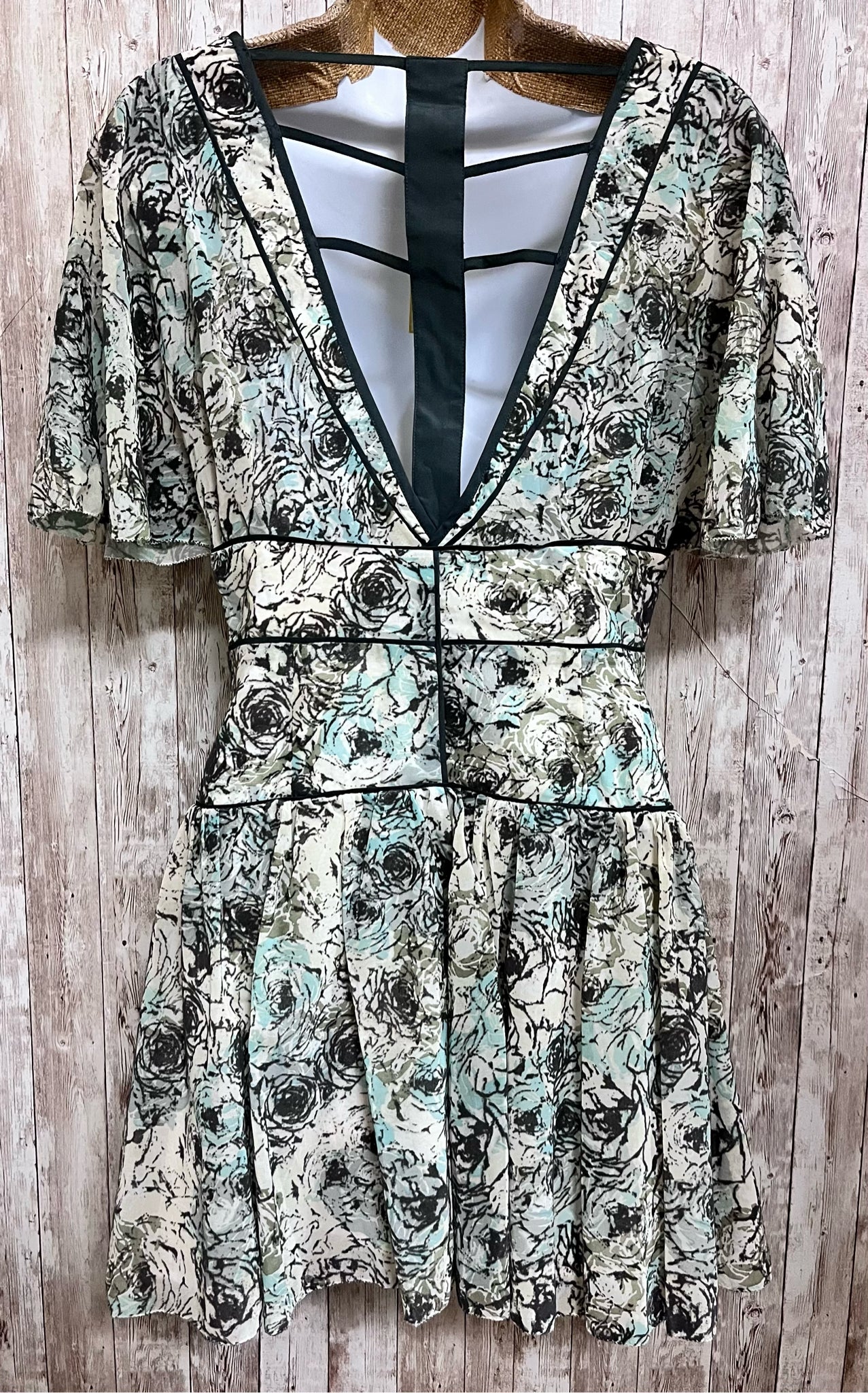 FREE PEOPLE Size 6 CREAM &  BEIGE Dress