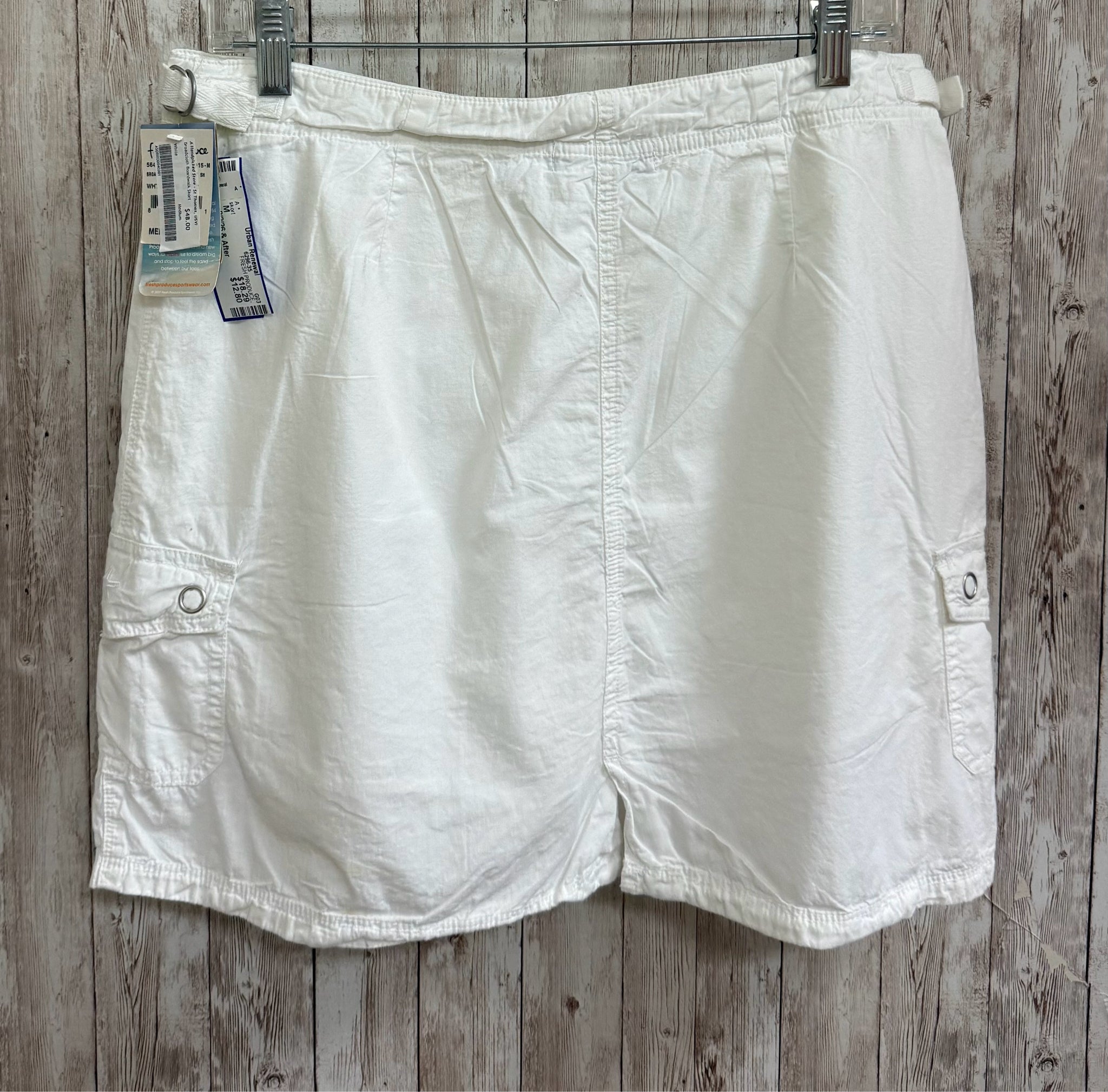 Size M FRESH PRODUCE White skort
