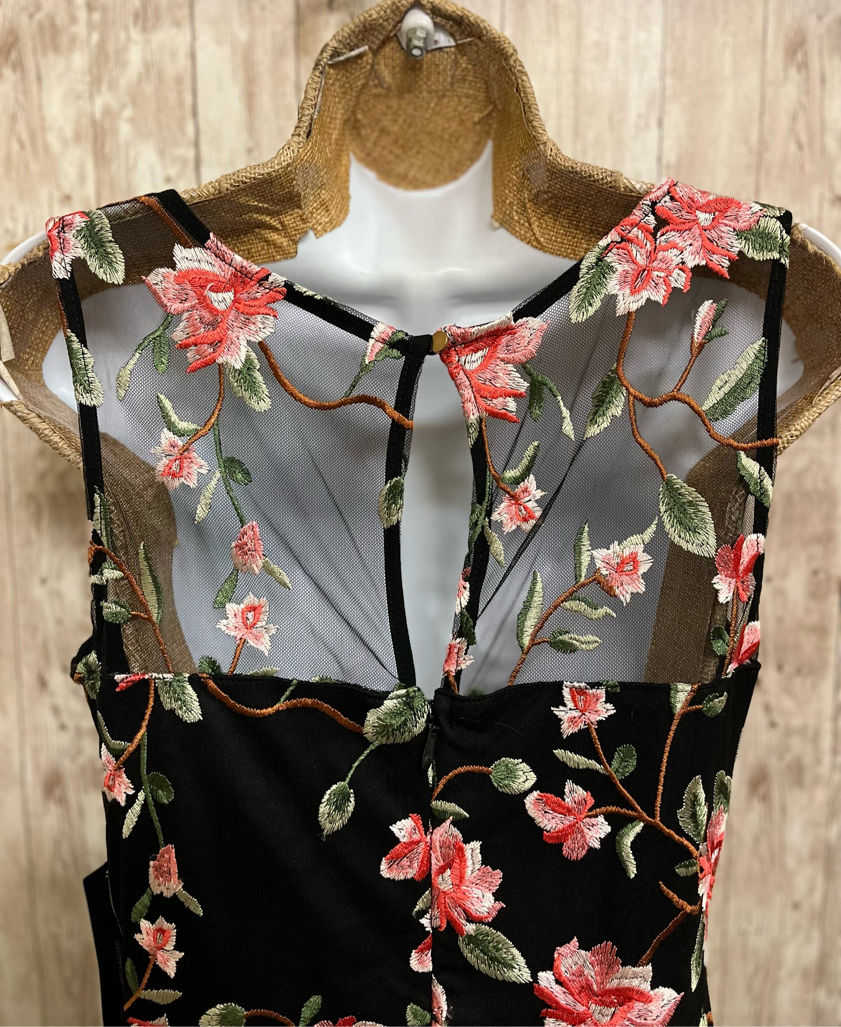 LULUS Size M Black Dress