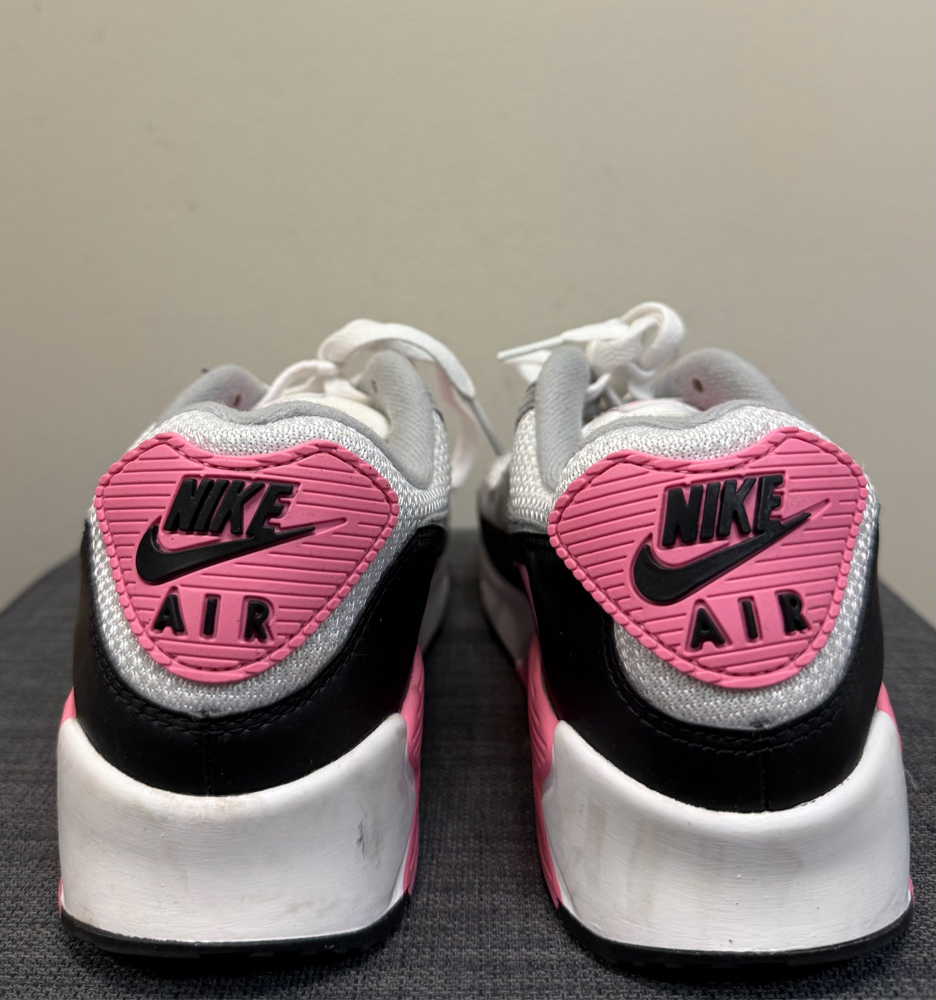 9.5 NIKE GREY AND PINK SHOES
