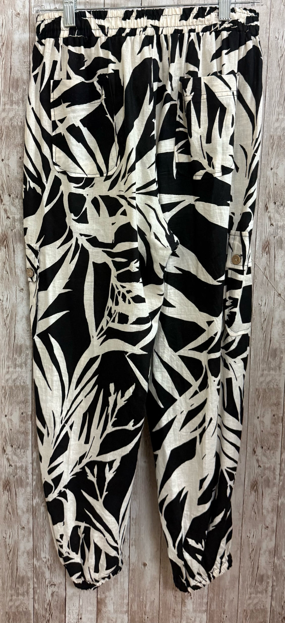 Size S RACHEL ZOE BLACK AND CREAM FLORAL Pants
