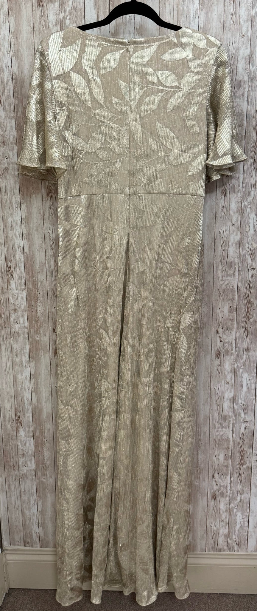 Size 10 ADRIANNA PAPELL Gold Dress