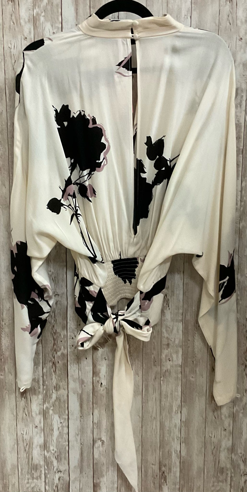 Size L FREE PEOPLE CREAM AND BLACK Top