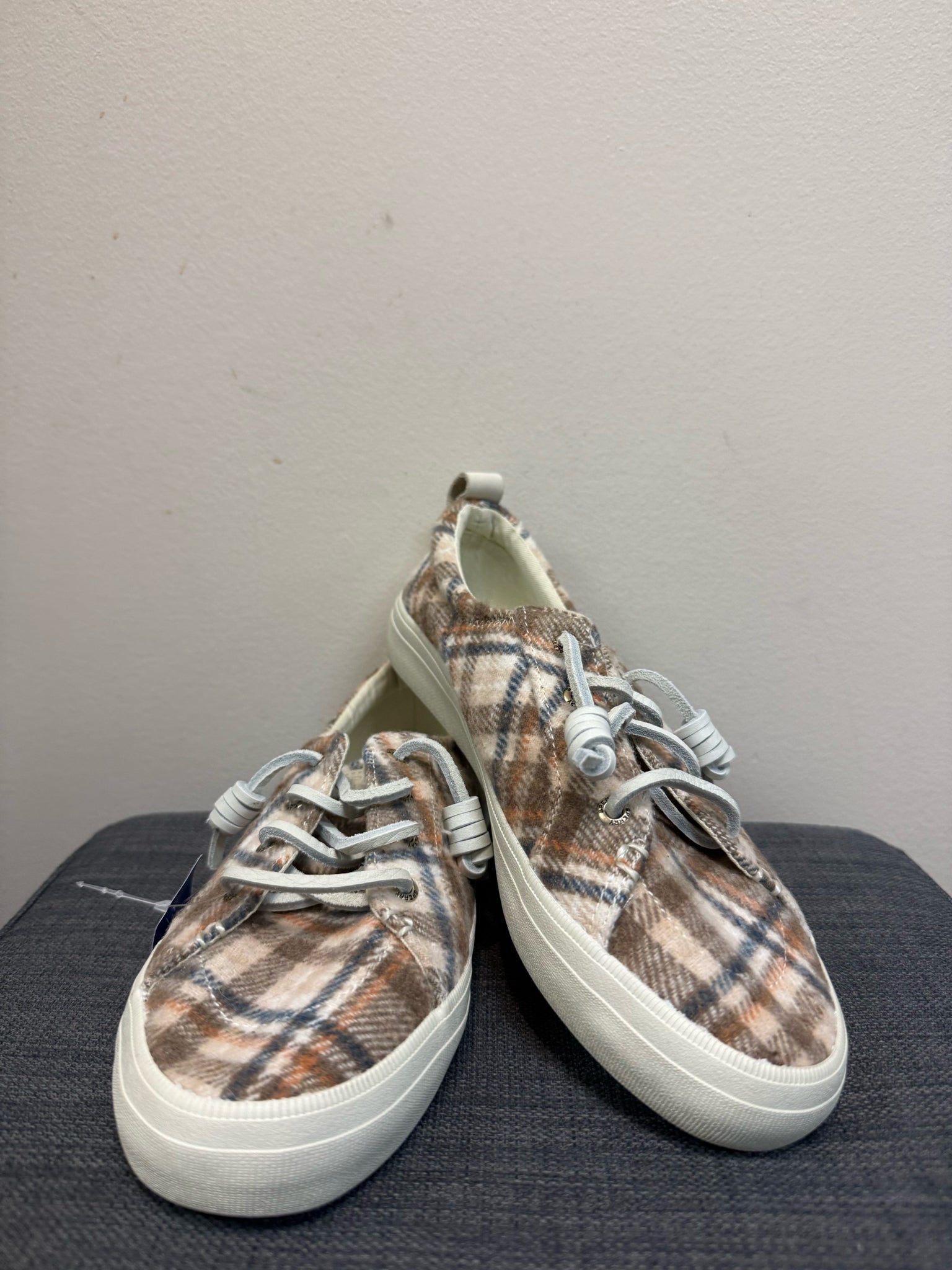 SPERRY TAN PLAID 5.5 Sneakers