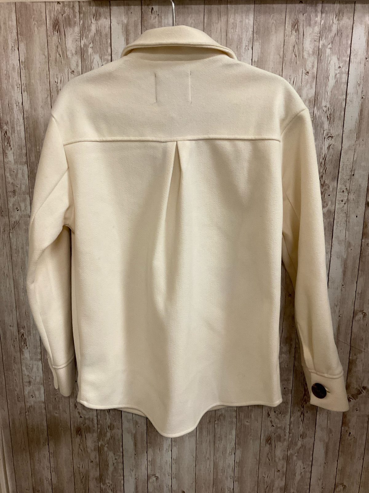 Size M NEW LOOK Cream SHACKET