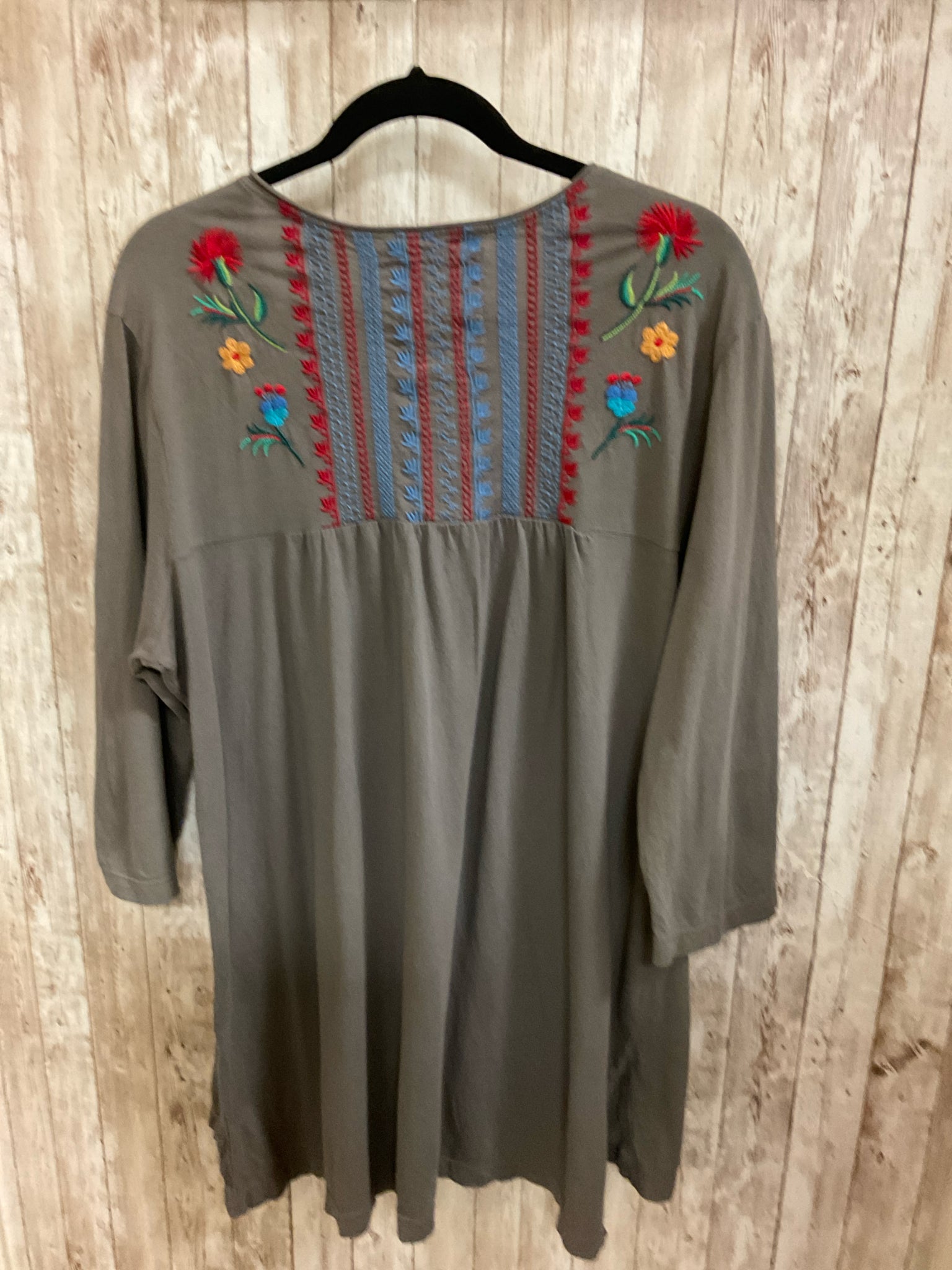 Size L JOHNNY WAS Gray Top