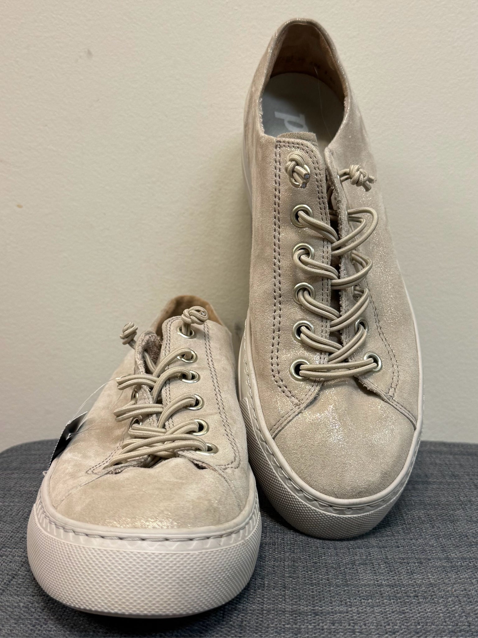 9 Paul Green Beige Sneakers