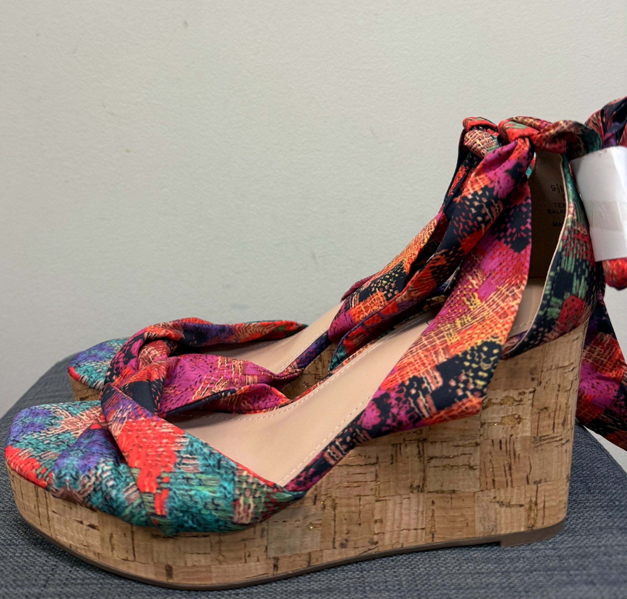 9.5 IMPO Pink Multi Wedges