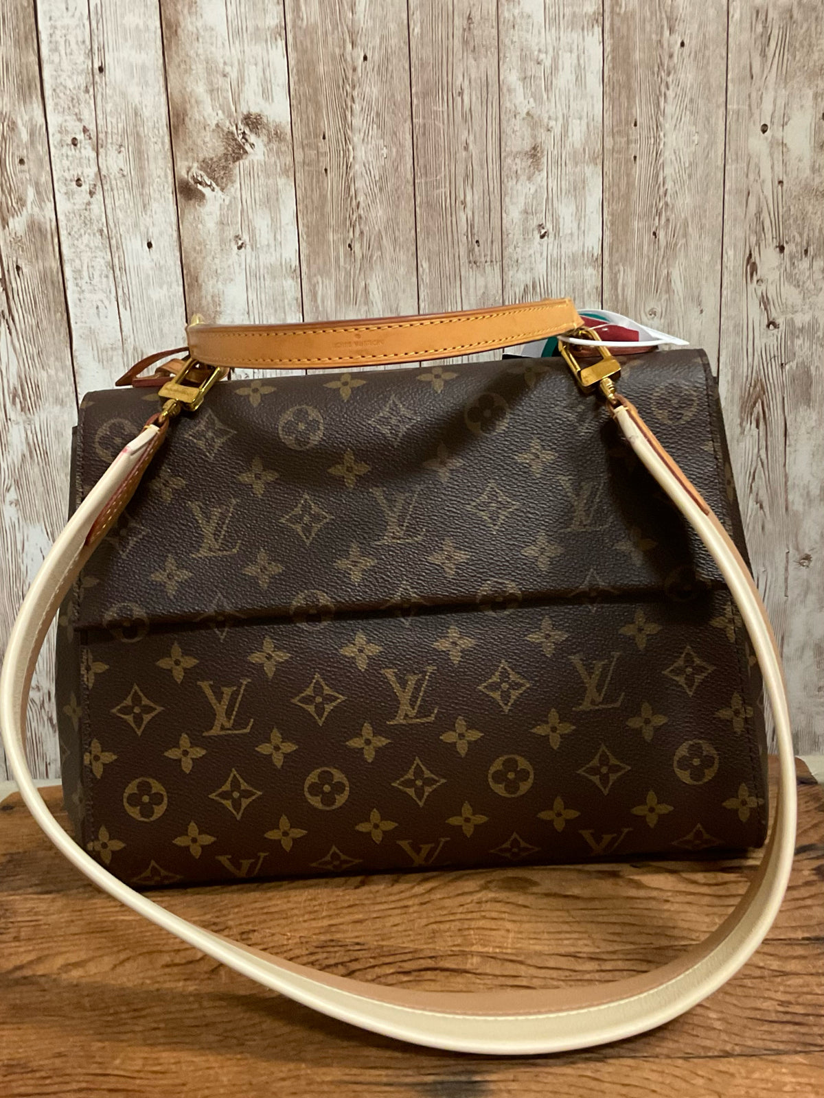 LOUIS VUITTON Purse