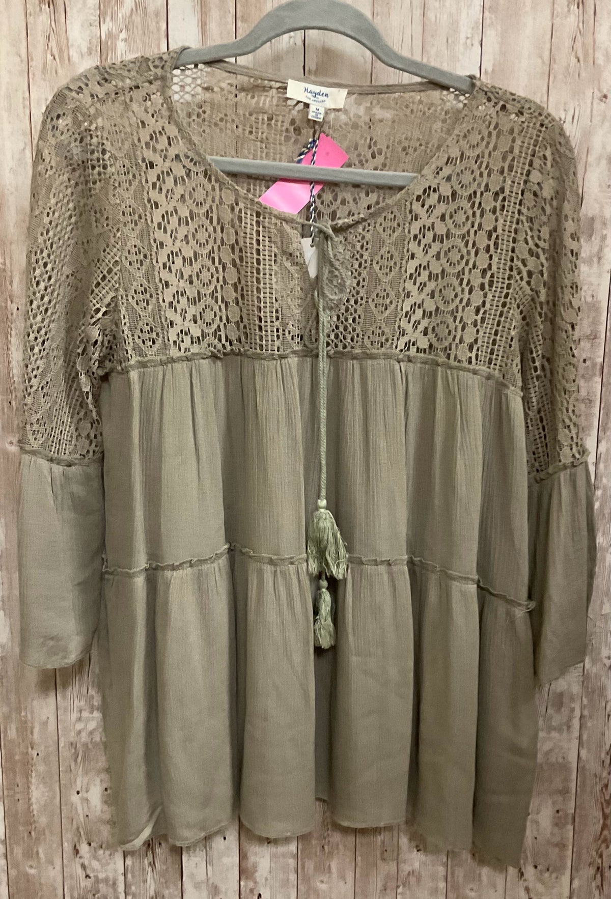 Size M HAYDEN SAGE Top