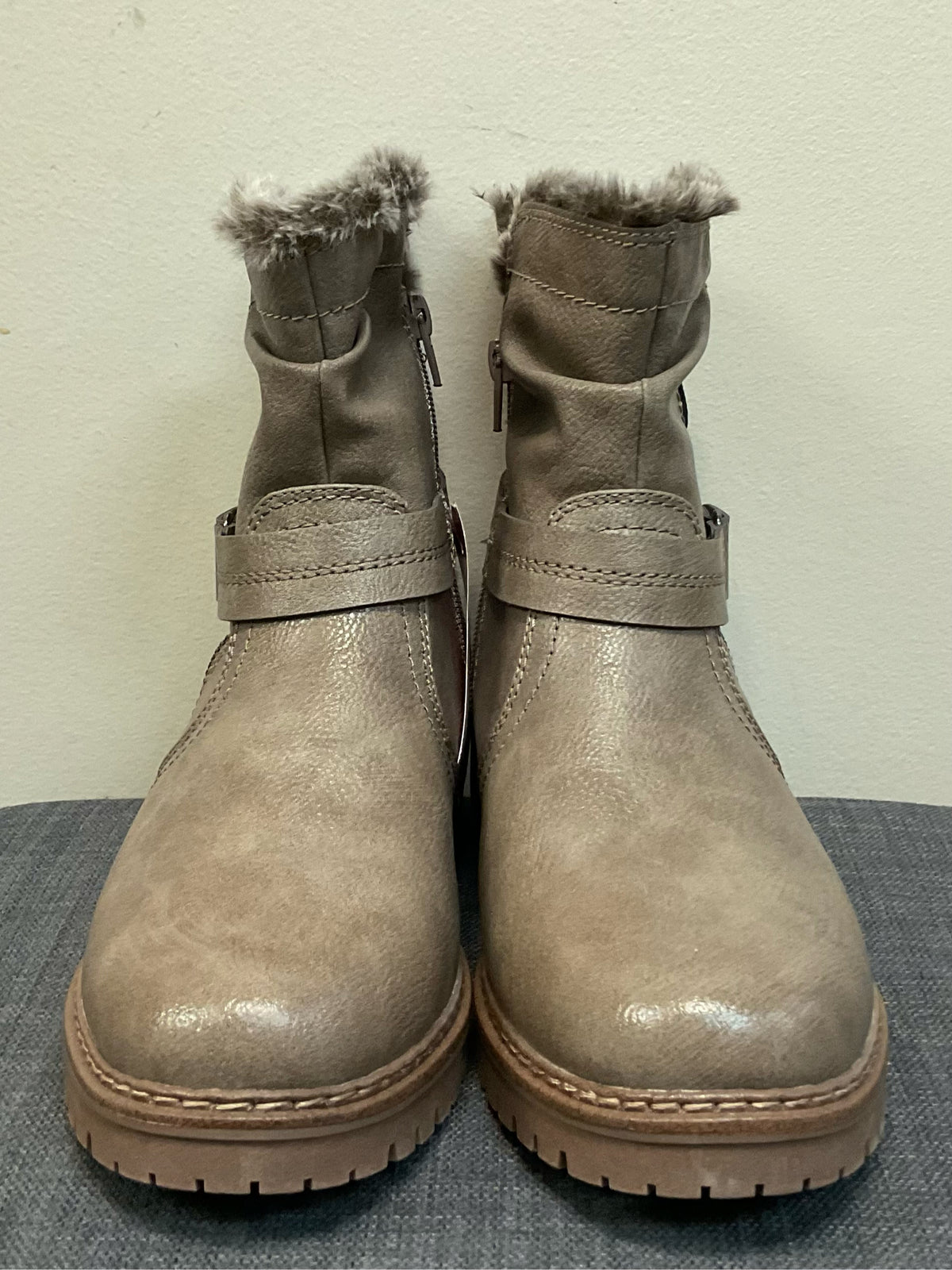 9 BJORNDAL Taupe Boots