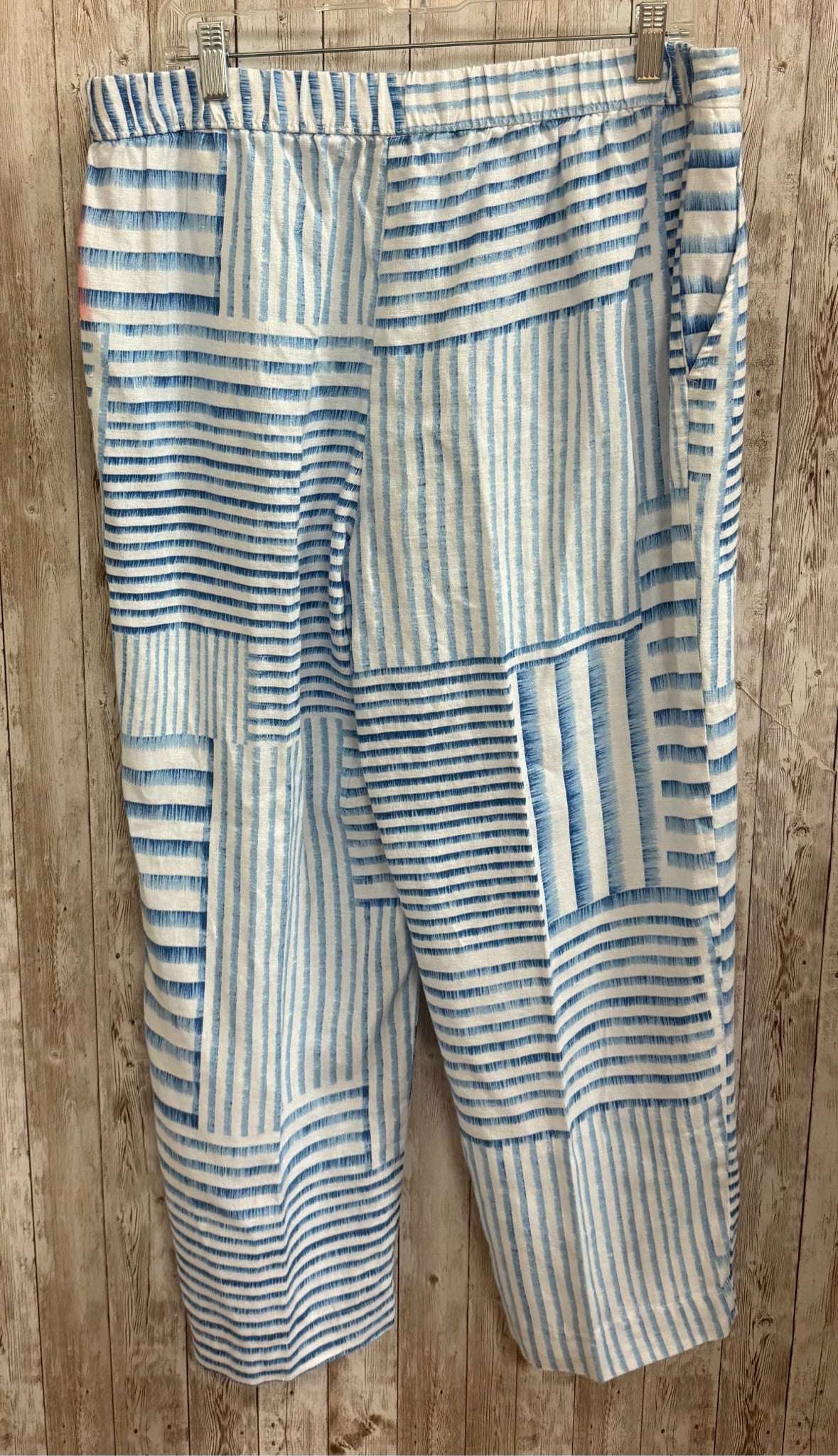 Size L CHICO'S WHITE AND BLUE Pants
