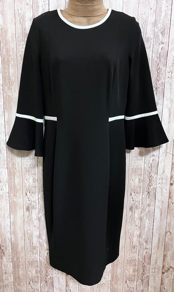 Size 8 M BLACK AND WHITE Dress