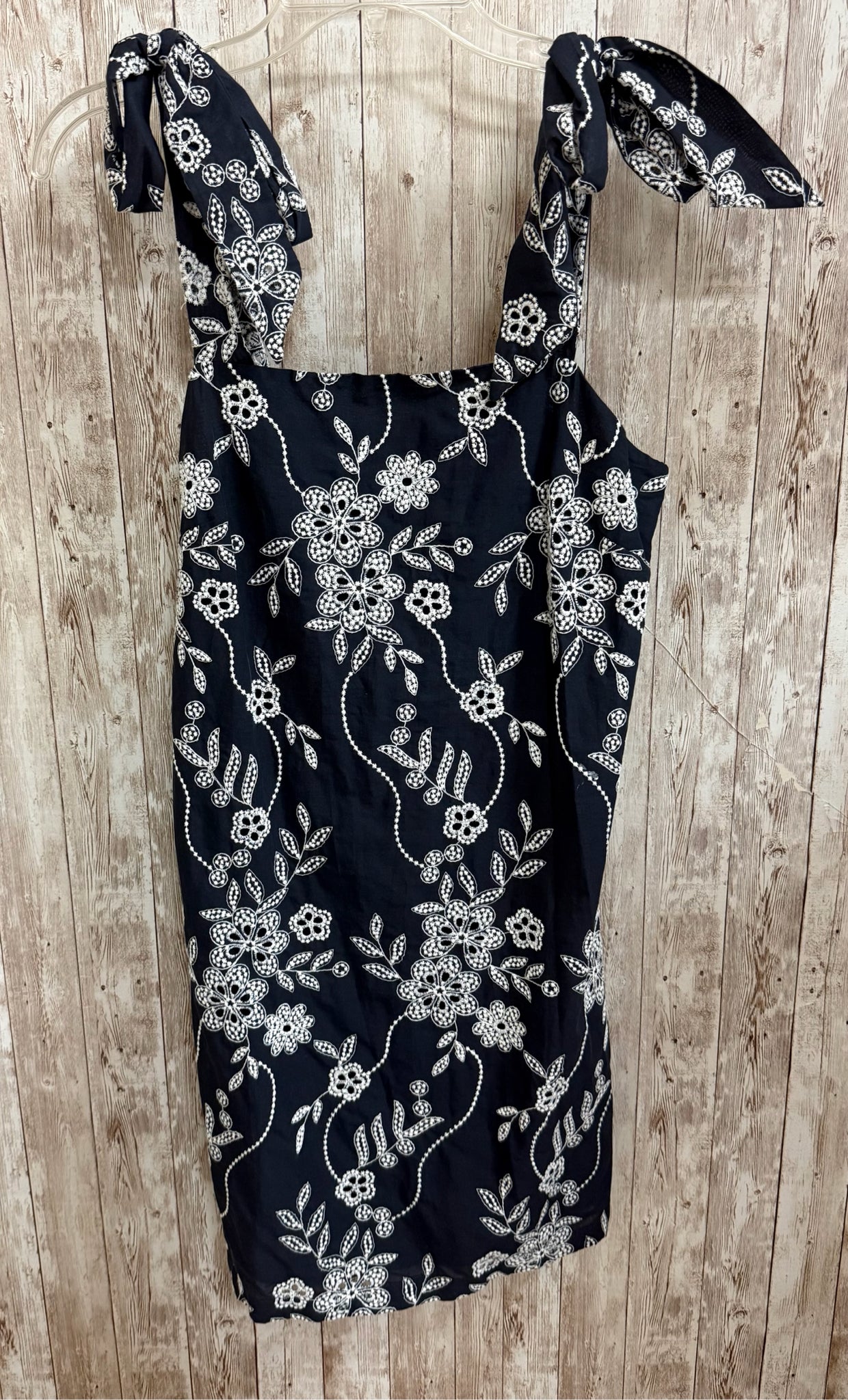Size 0 LOFT NAVY AND WHITE FLORAL Dress