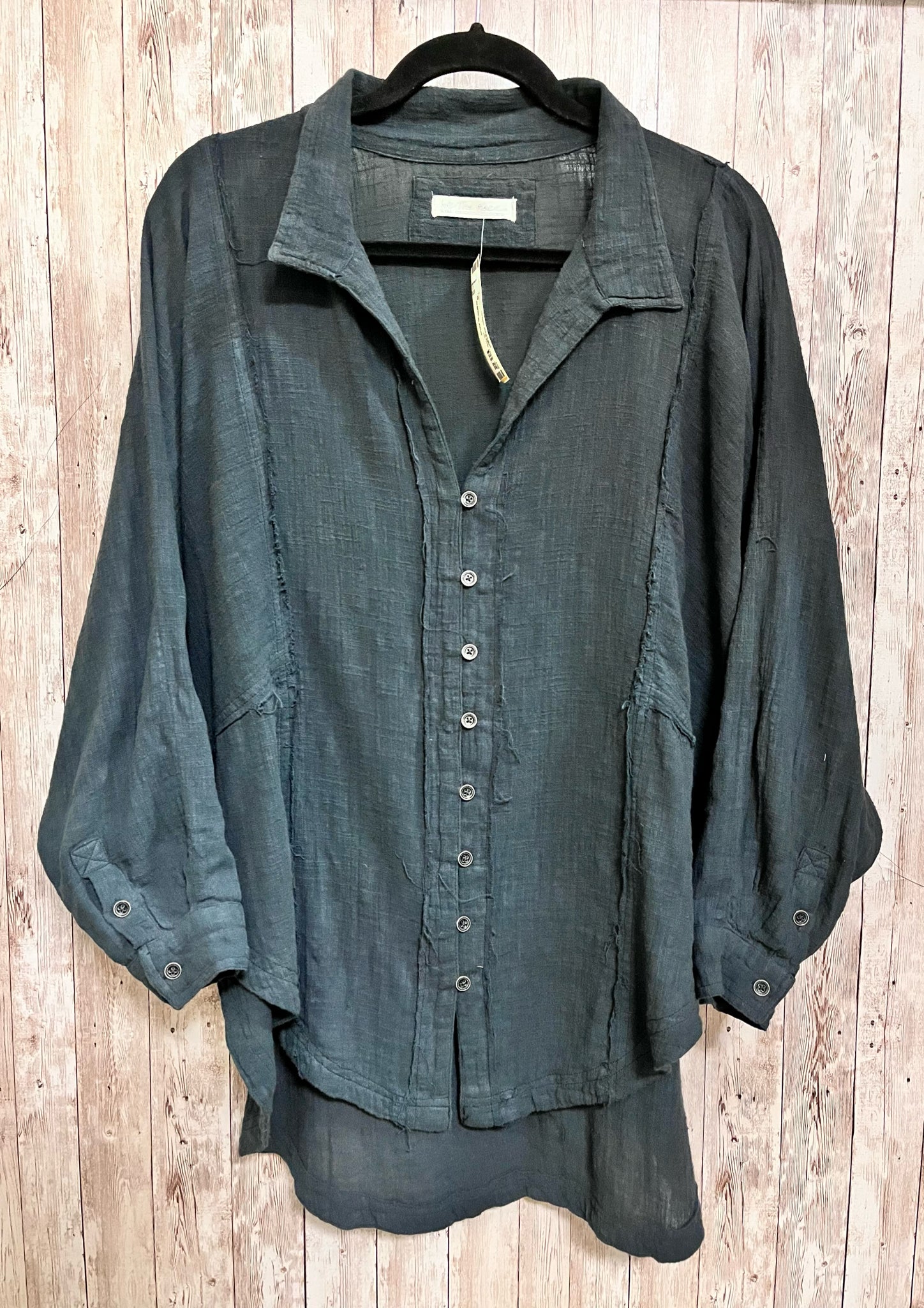 WE THE FREE Size S Gray Top