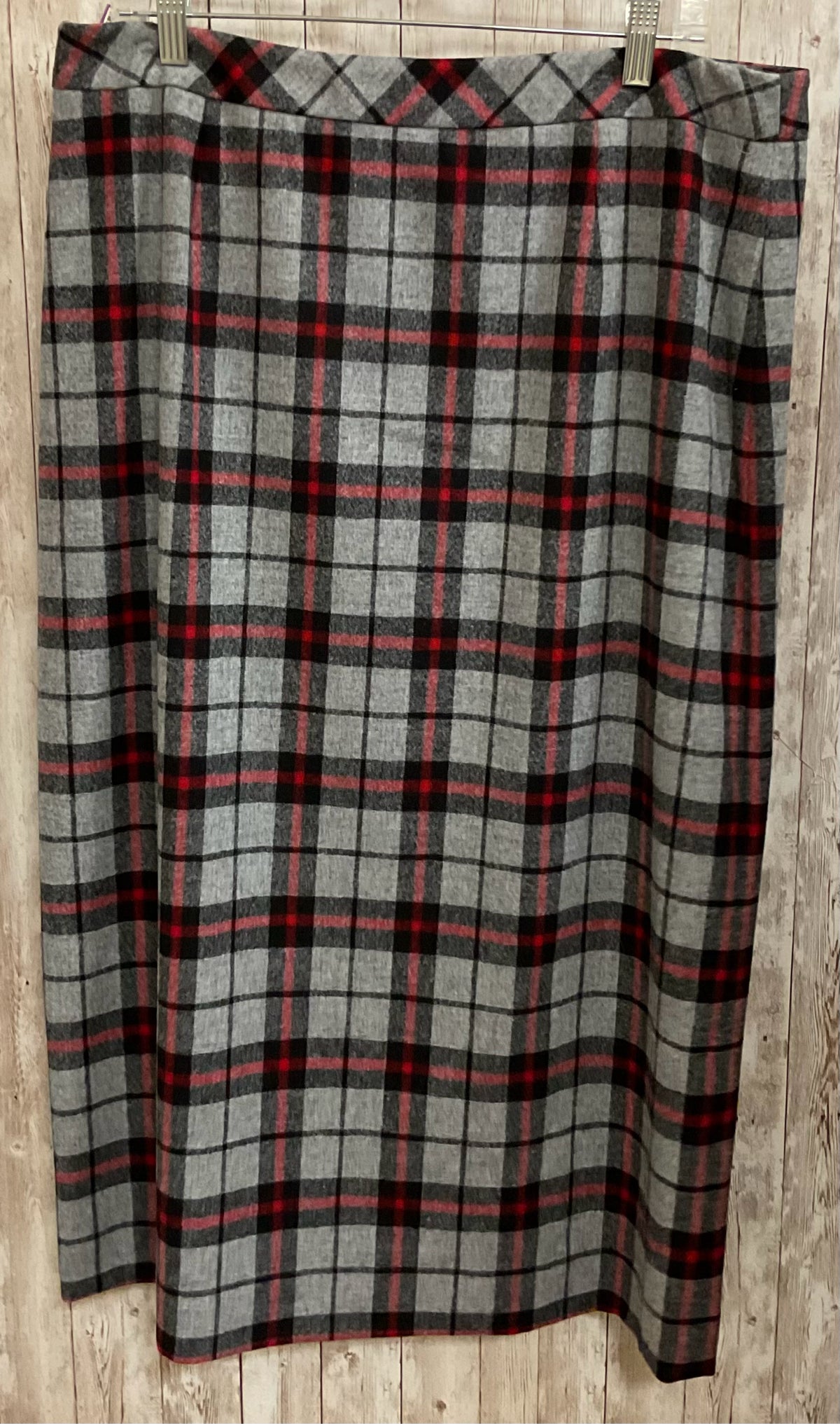 Size 14 PENDELTON GREY AND RED Skirt