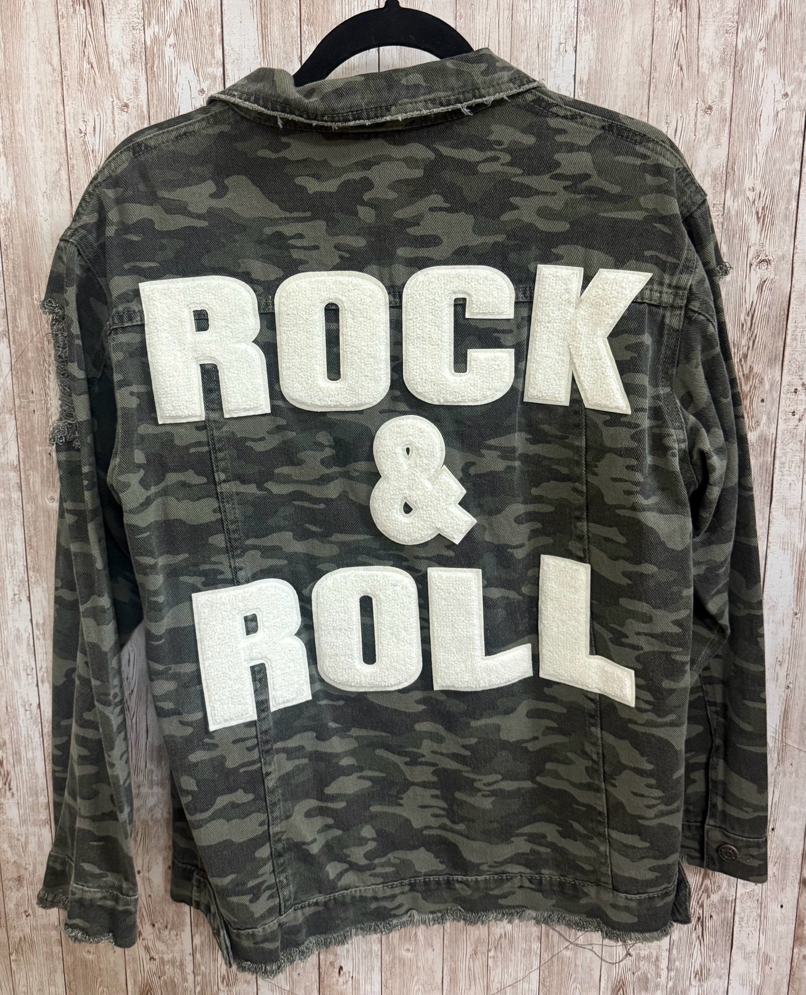 Size S/M GYPSY GREEN CAMO SHACKET