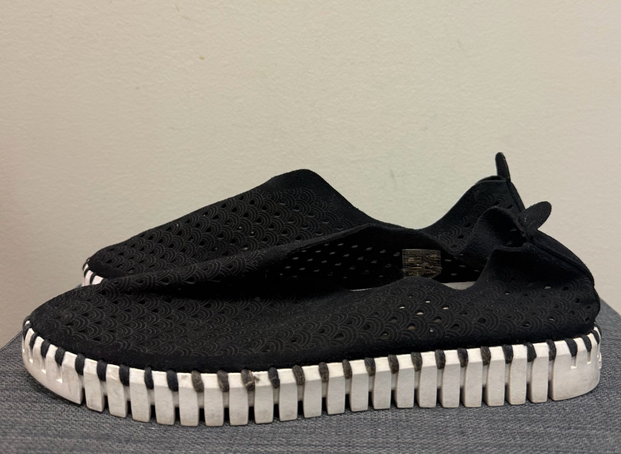 8 ISLE JACOBSEN Black SHOES