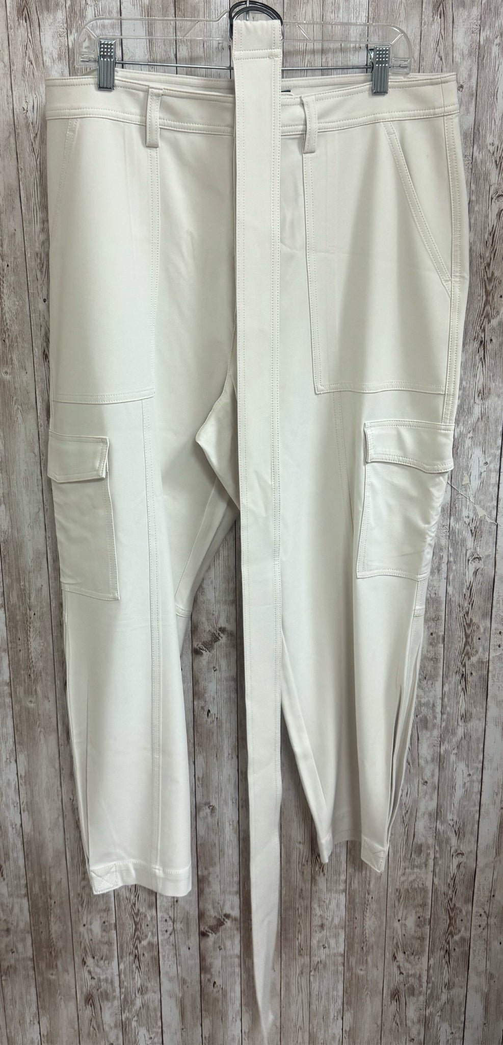 Size 16 BANANA REPUBLIC Cream Pants