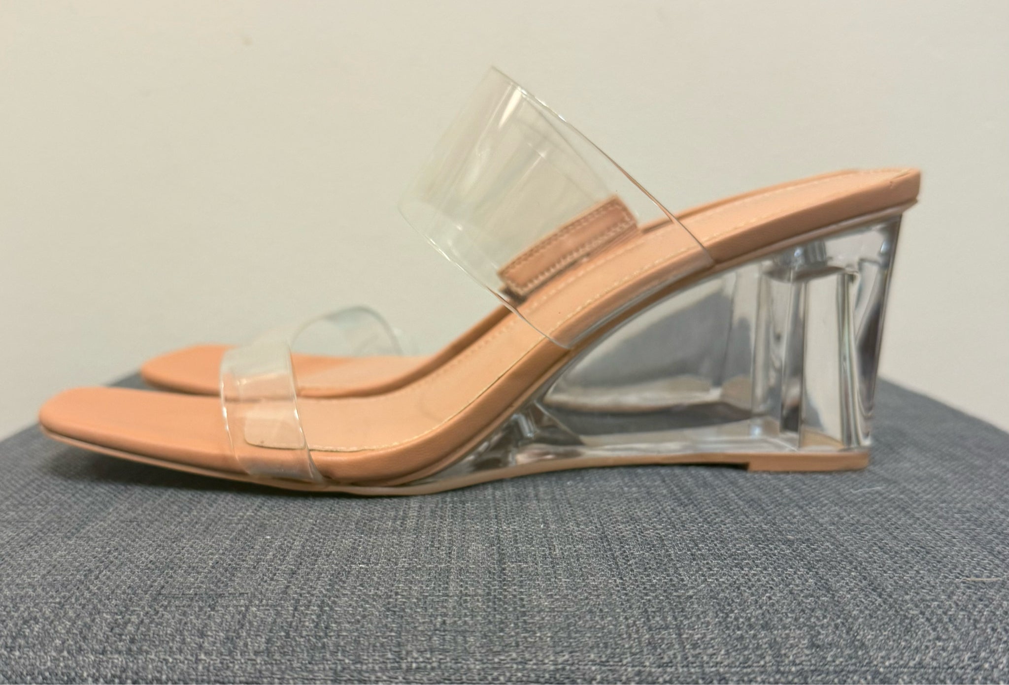 BCBG 9 CLEAR Sandals
