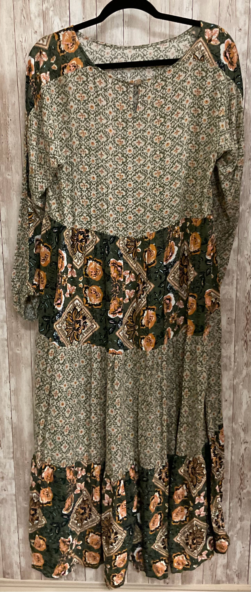 Size M EASEL Green Print Dress
