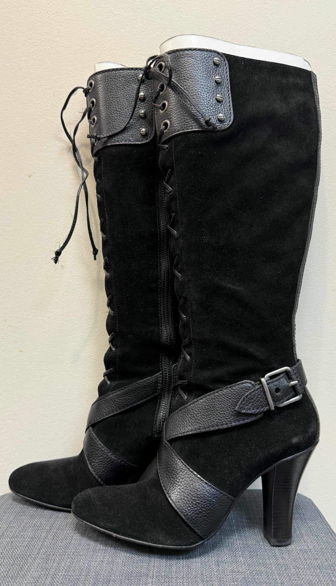 7 COLE HAAN Black Boots