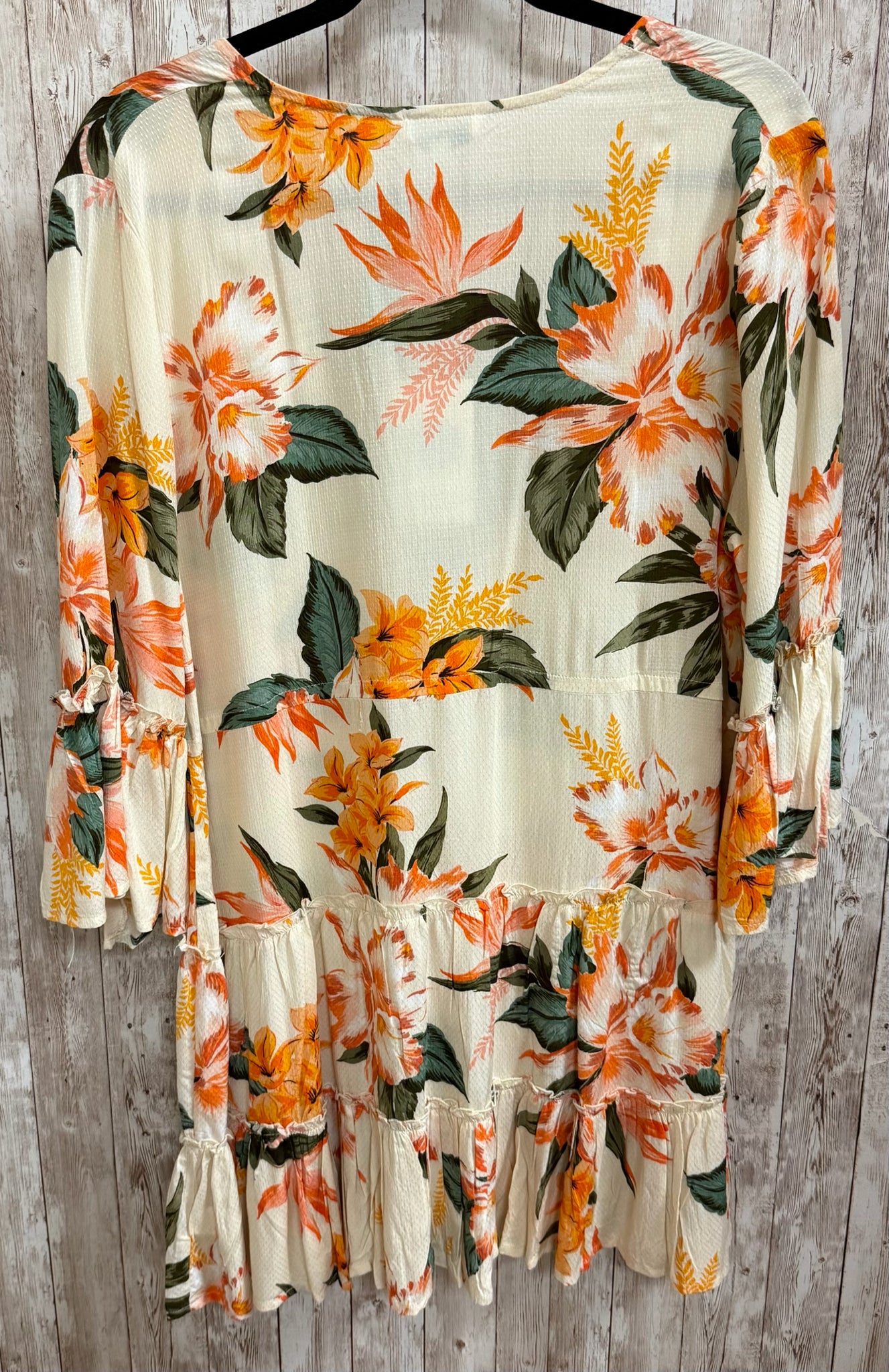 Size M BLUE ISLAND CREAM AND ORANGE Dress