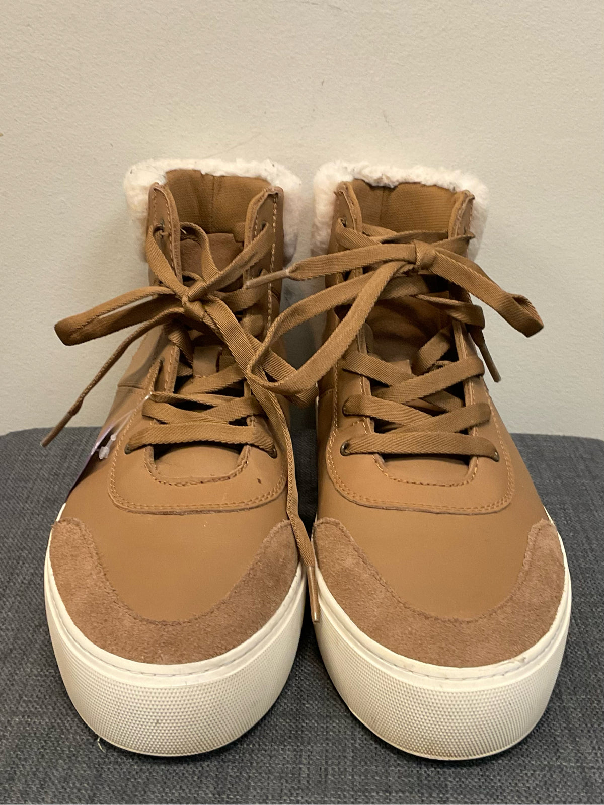 9.5 UGG Brown Boots