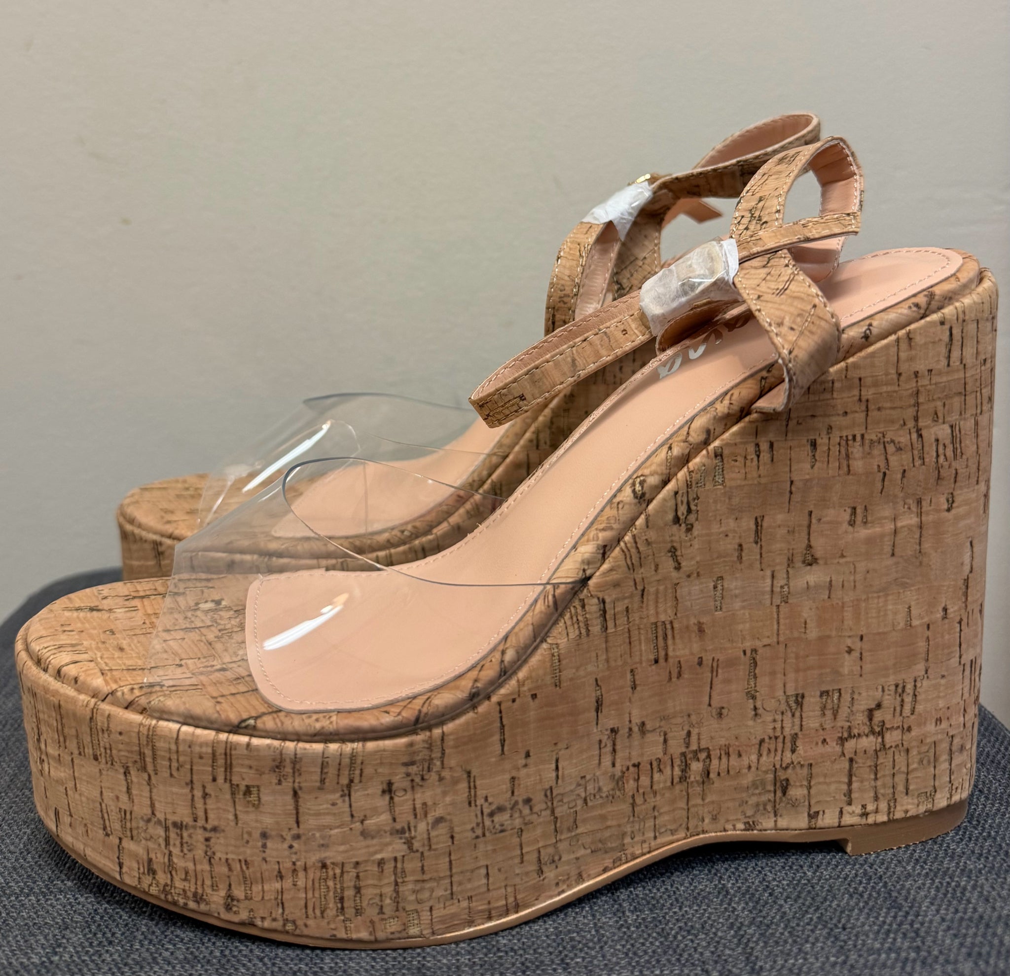 8.5 liliana CLEAR Wedges
