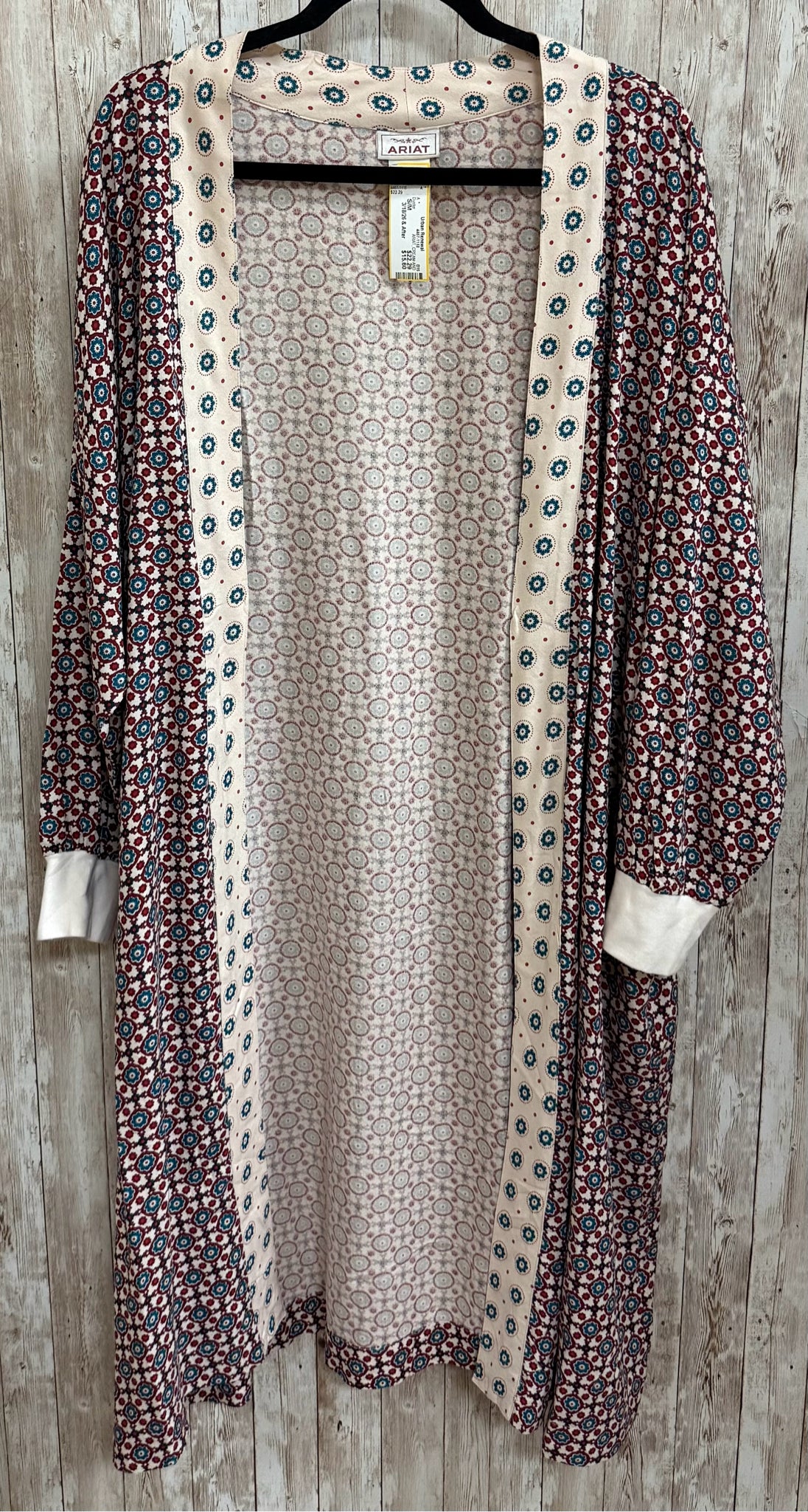 Size S/M ARIAT CREAM AND BURGUNDY Duster