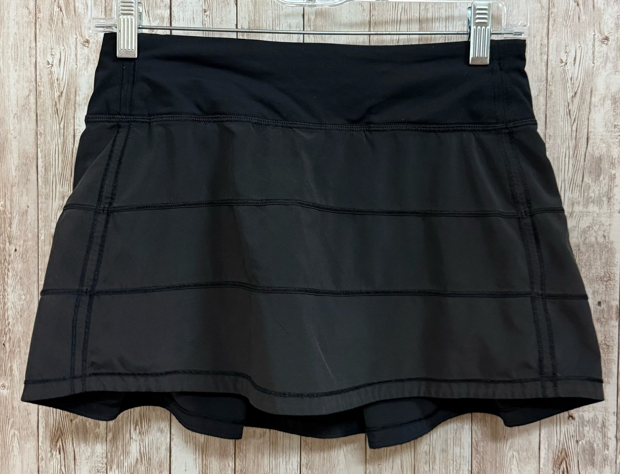Size 4 LULULEMON Black skort