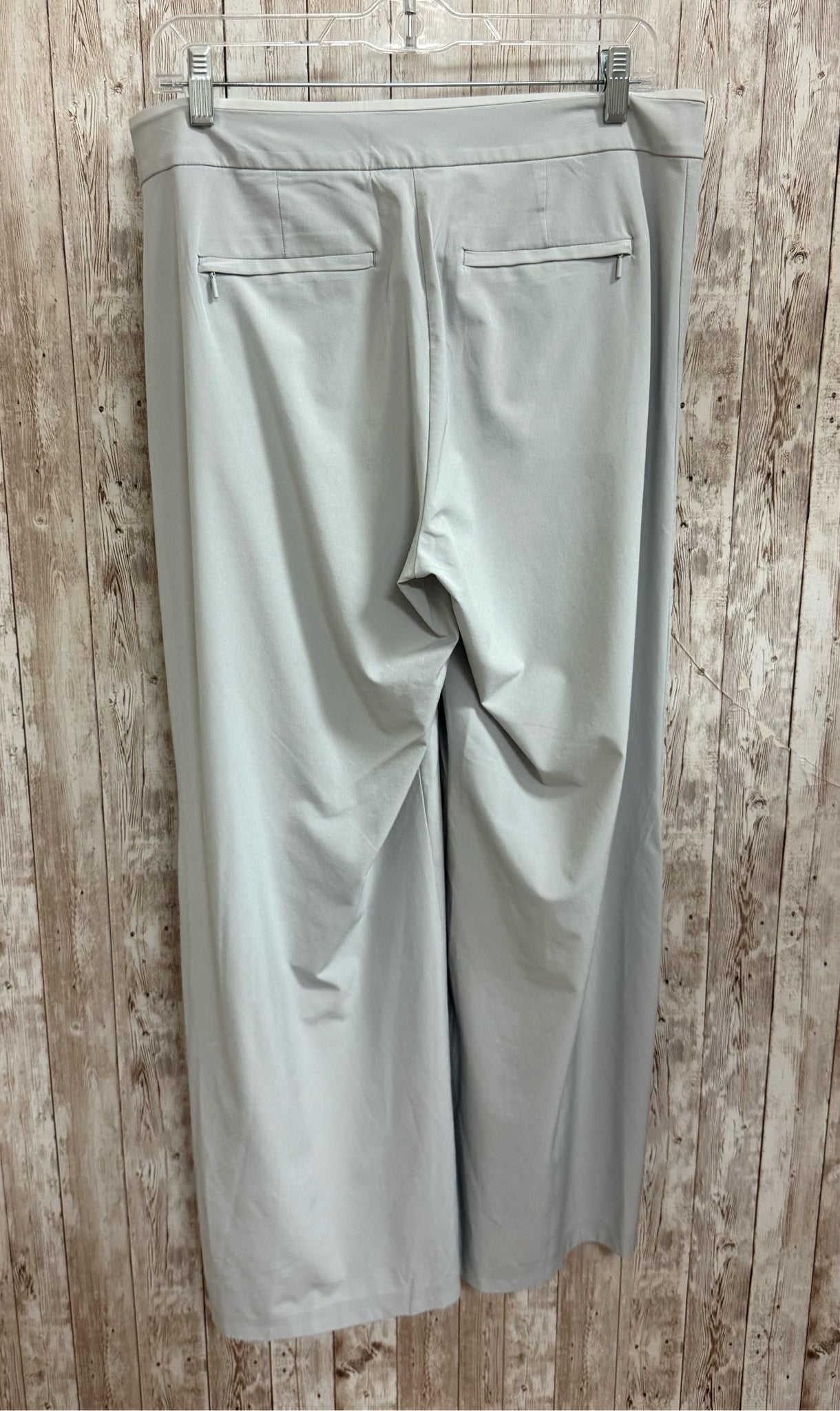 Size 8P ATHLETA Light Grey Pants