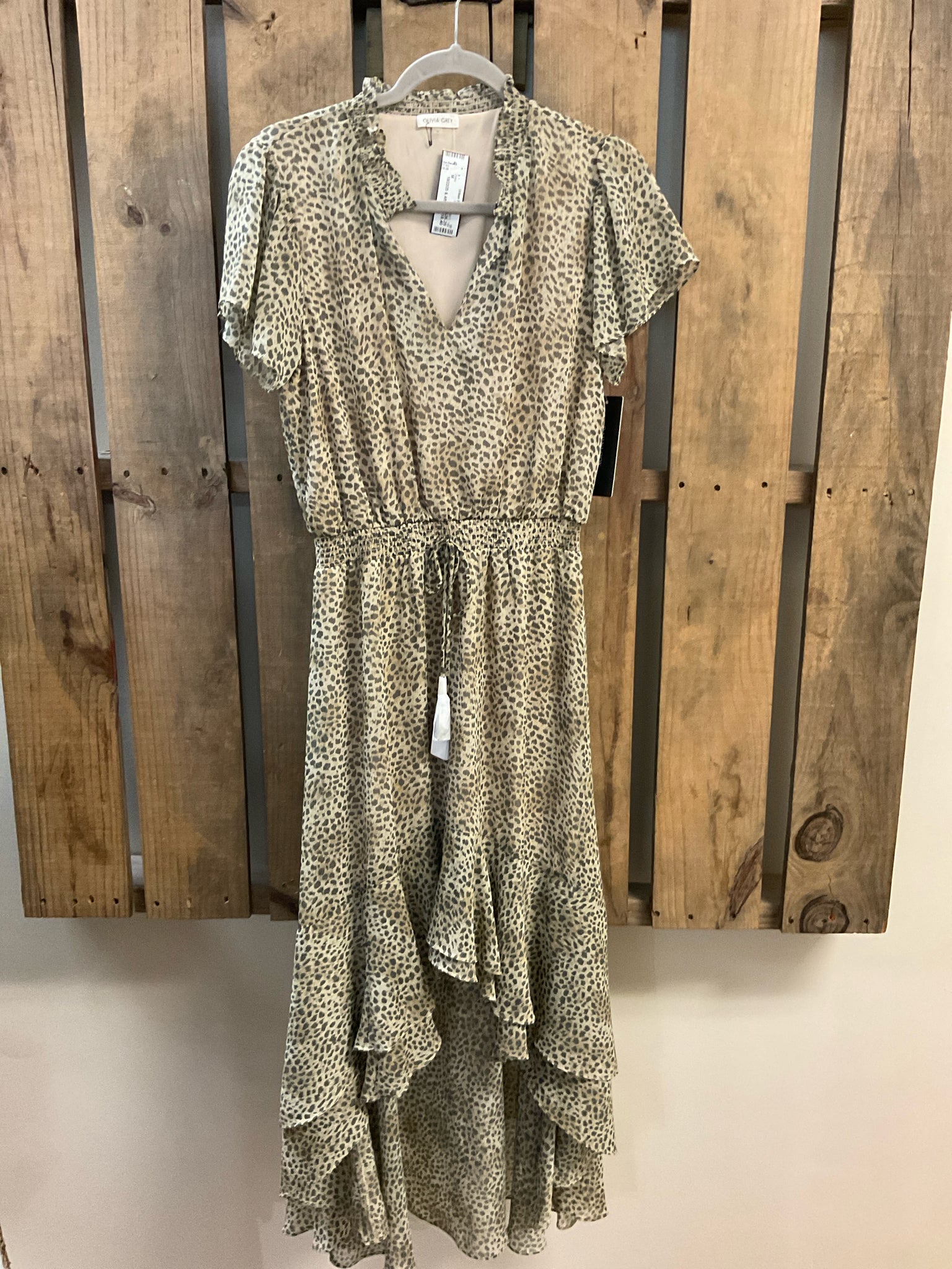 Size M OLIVIA GREY TAN PRINT Dress