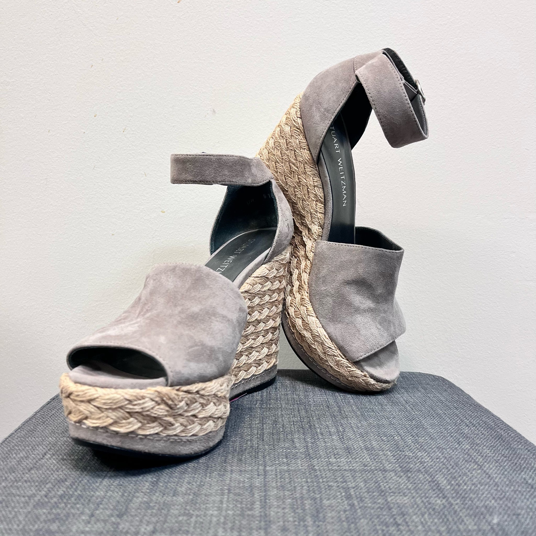 STUART WEITZMAN 9 GREY SHOES