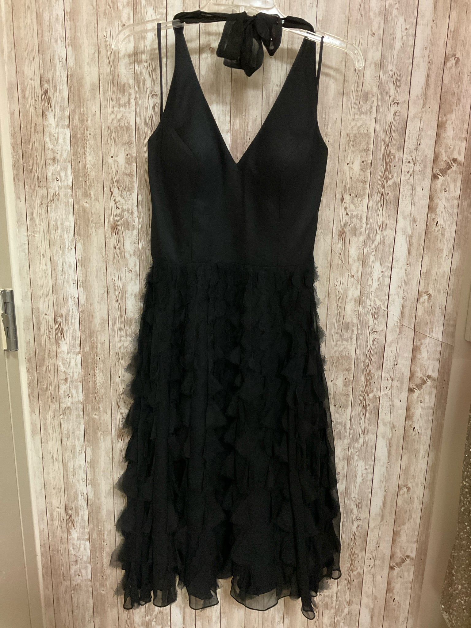 Size 8 WHITEHOUSE/BLACK MKT Black Dress