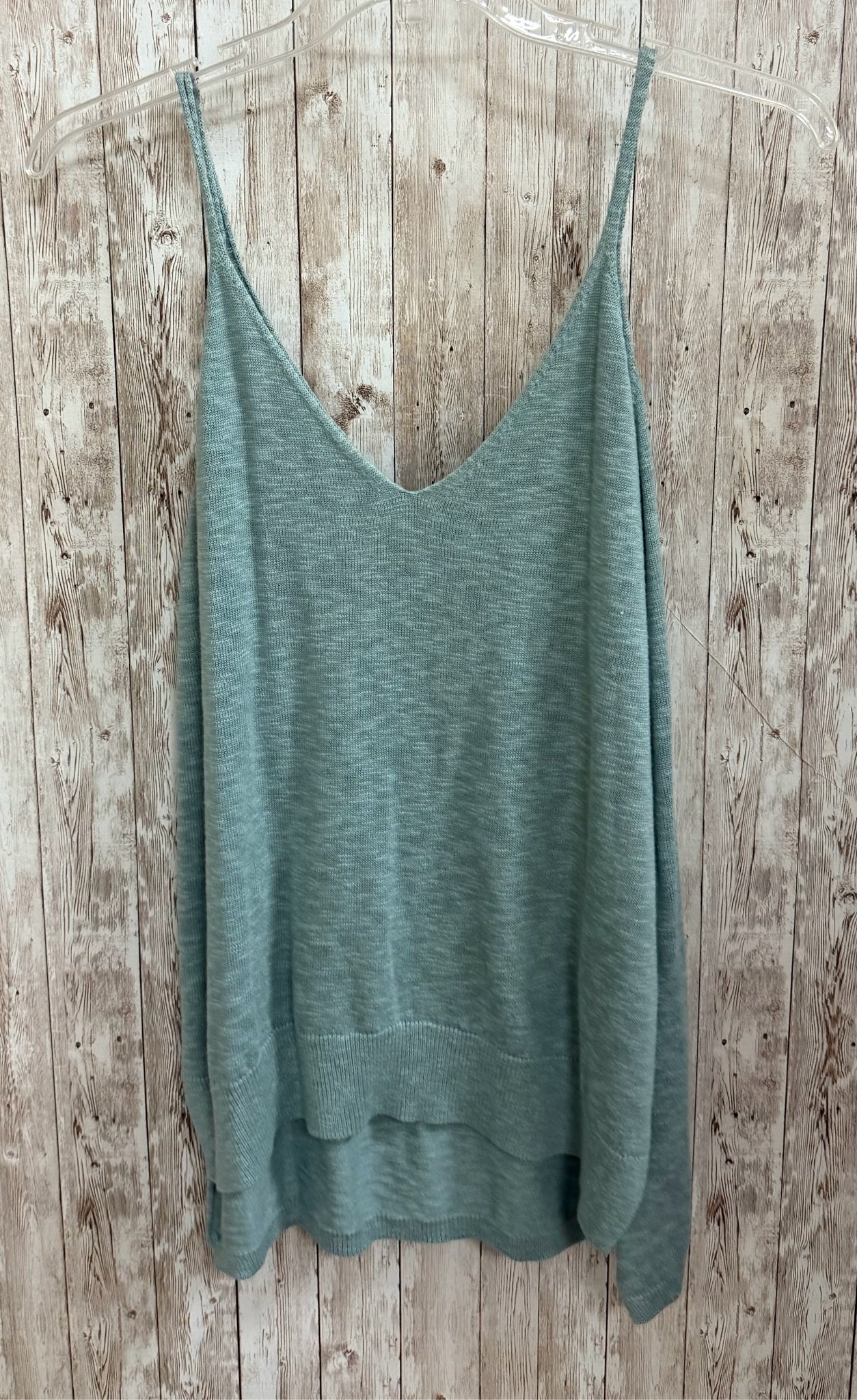 Size L BE COOL SAGE Top